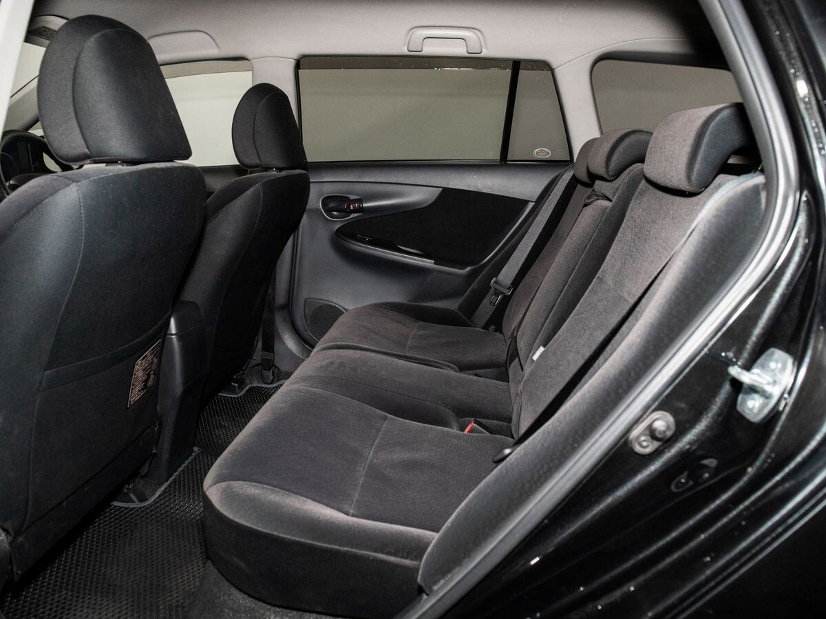 Toyota Corolla Fielder 2010 - фото автомобиля