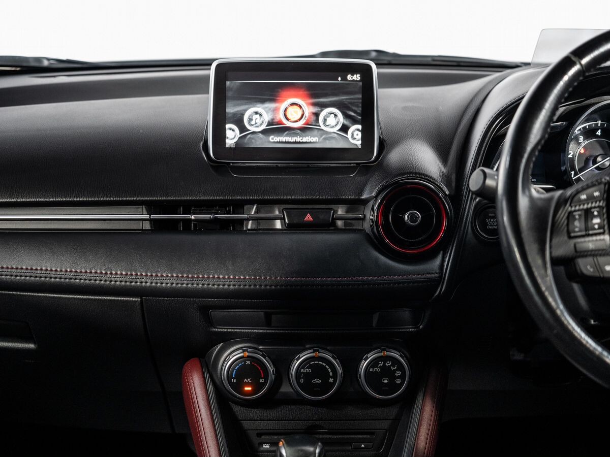 Mazda CX-3 2016 - фото автомобиля