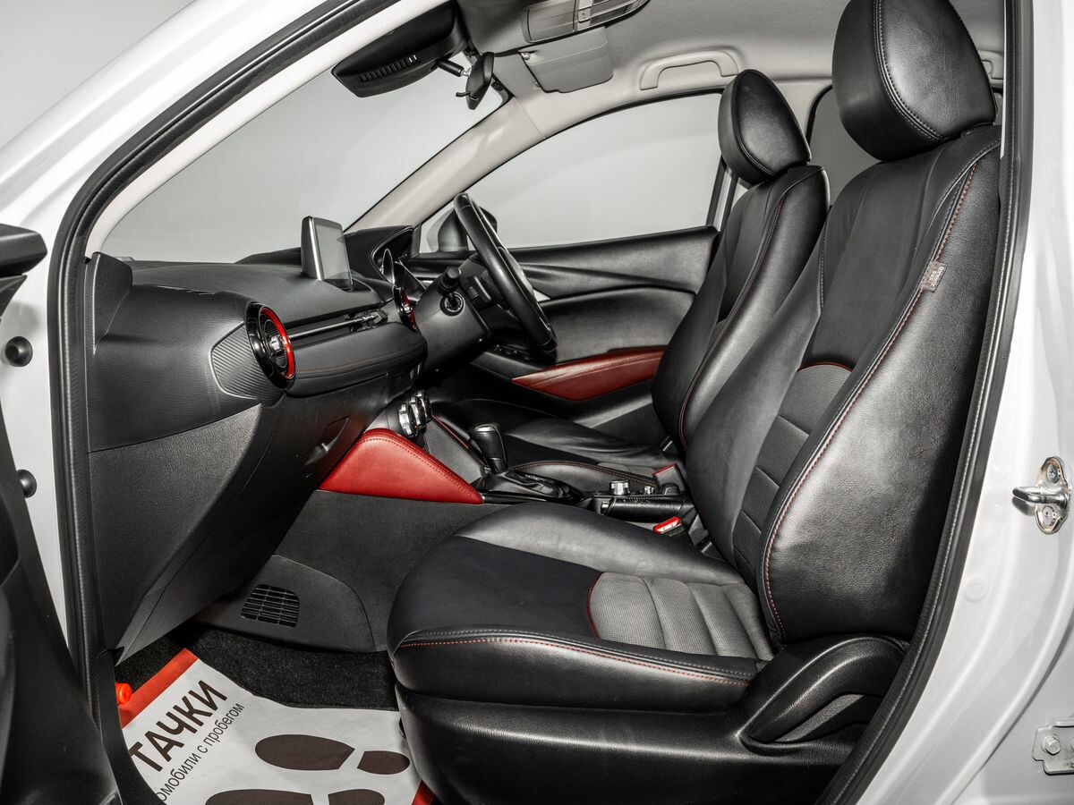 Mazda CX-3 2016 - фото автомобиля