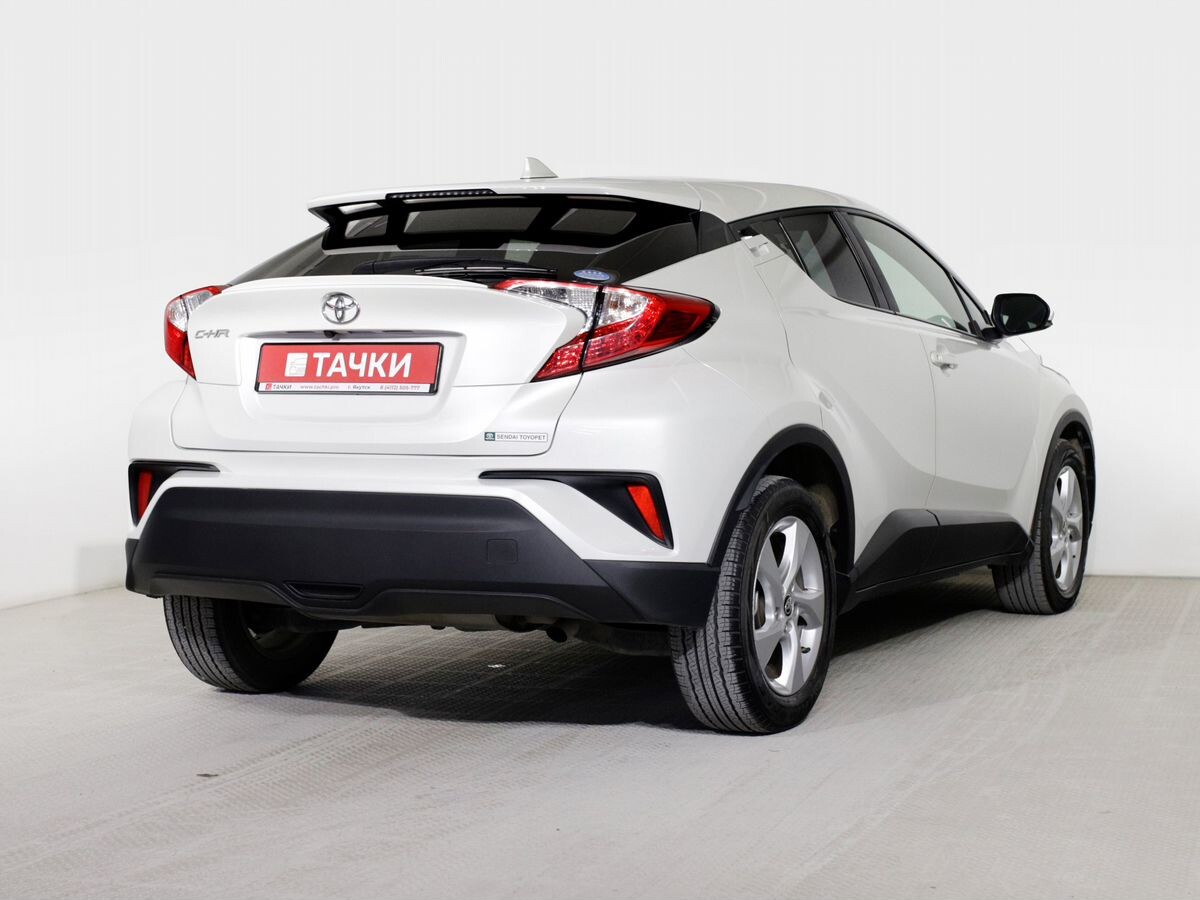 Toyota C-HR 2019 - фото автомобиля