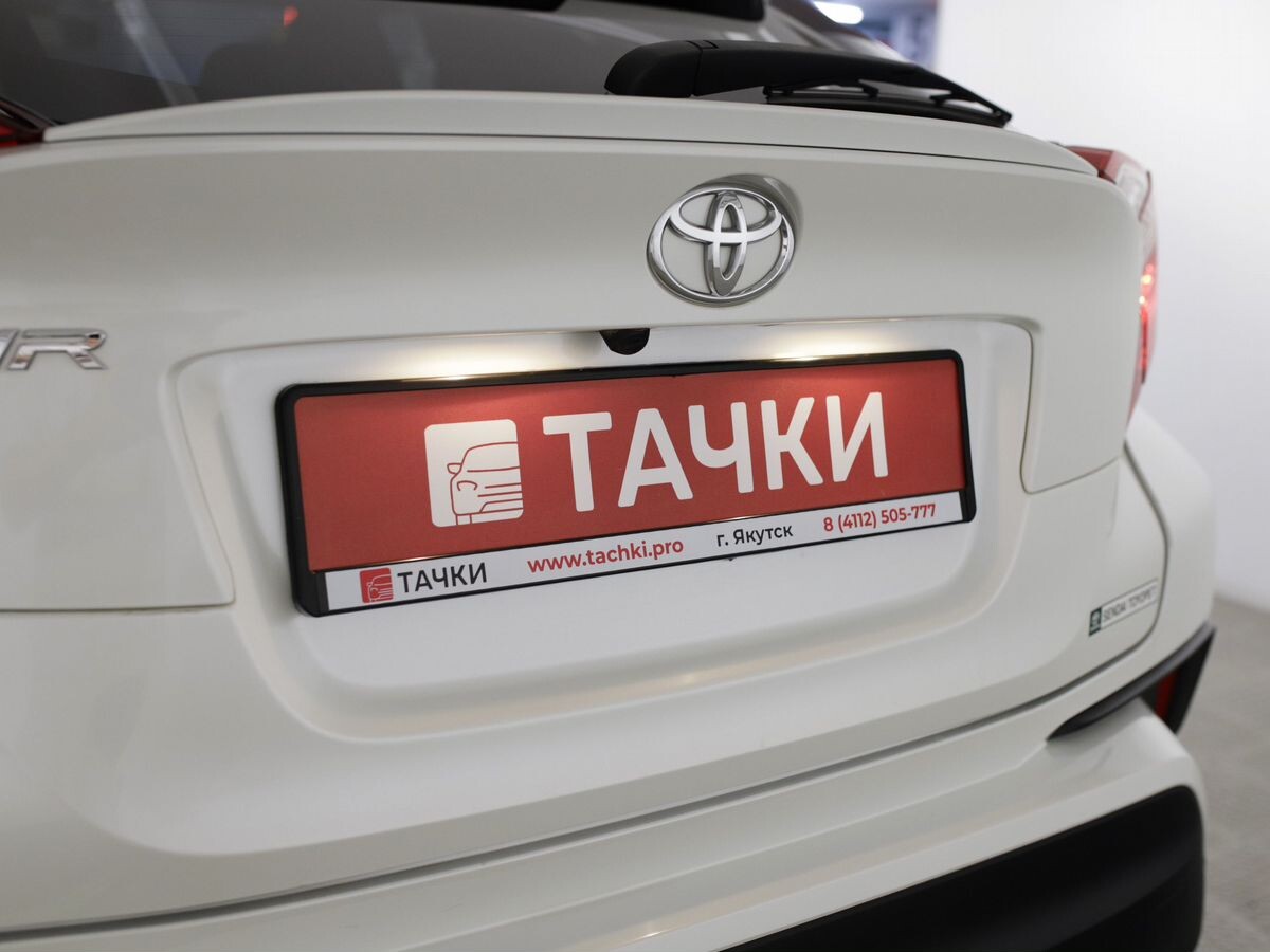 Toyota C-HR 2019 - фото автомобиля