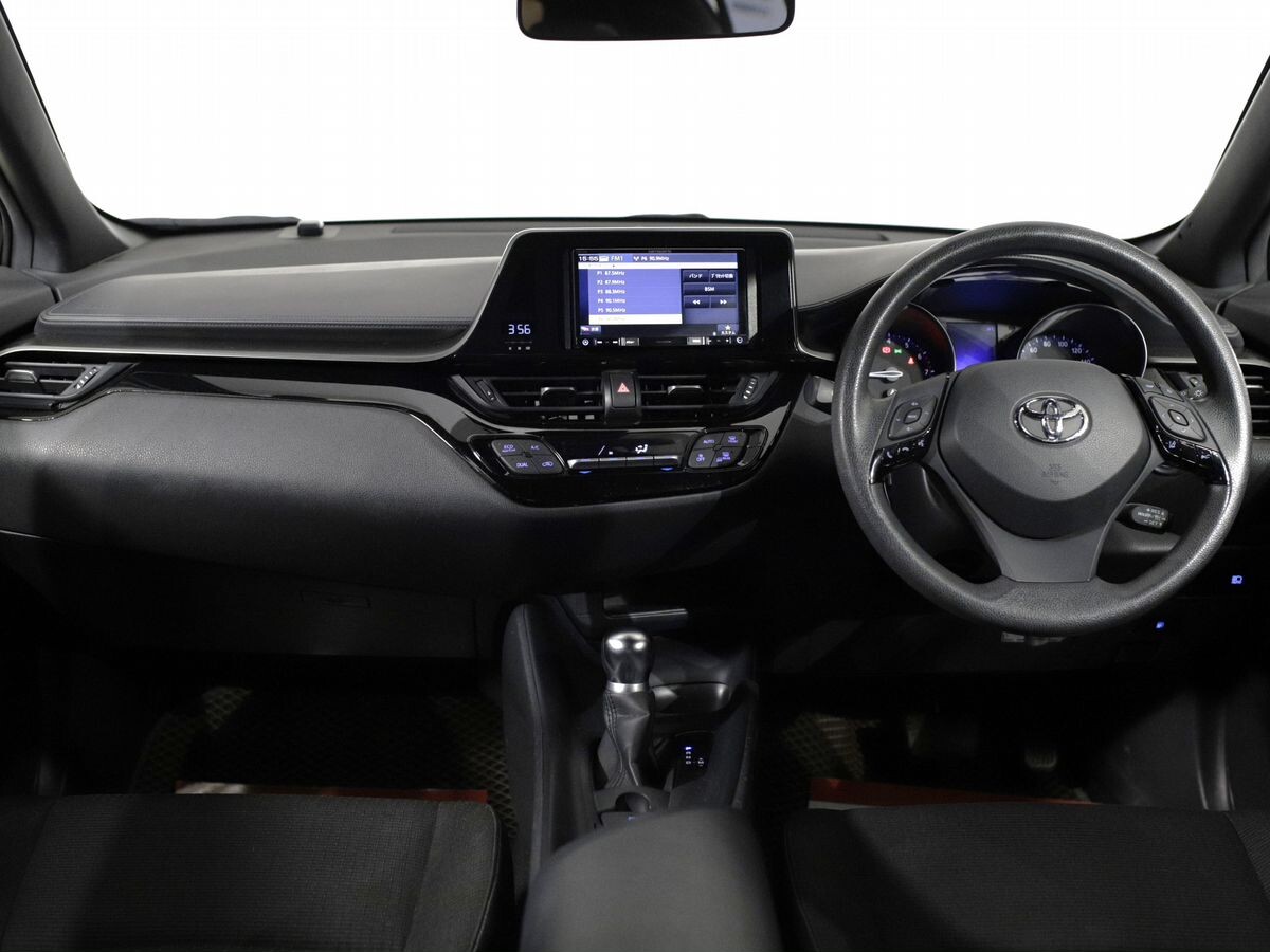 Toyota C-HR 2019 - фото автомобиля