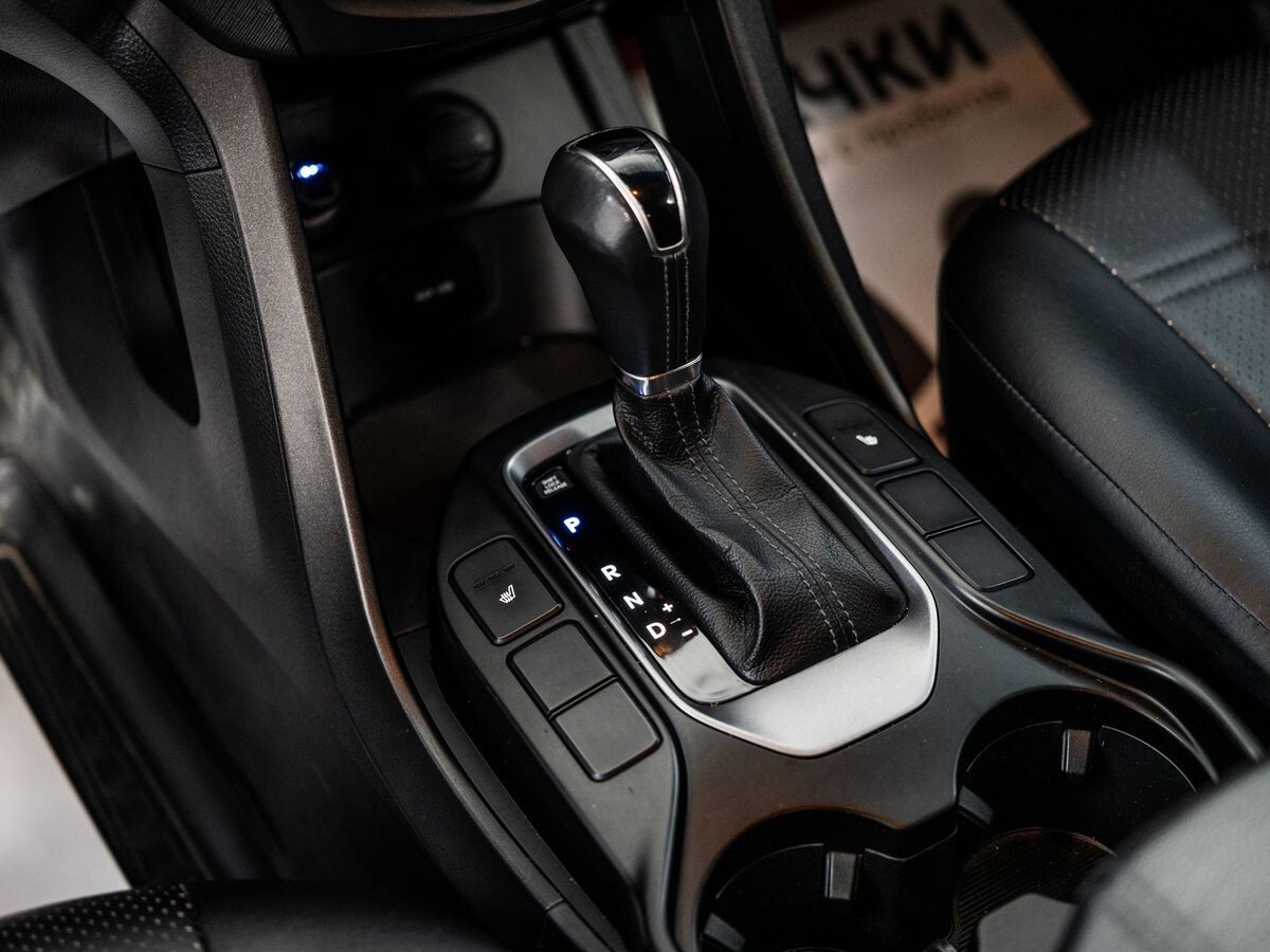 Hyundai Santa Fe 2012 - фото автомобиля