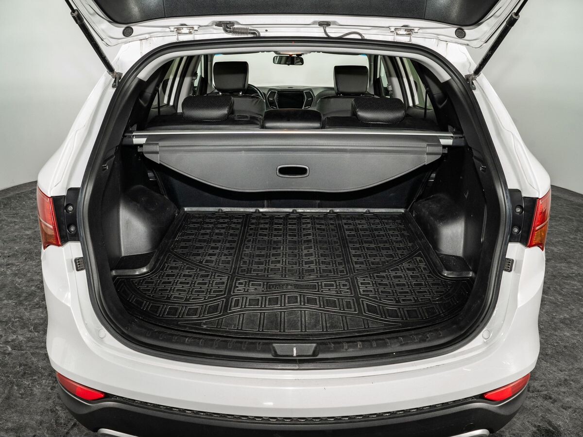 Hyundai Santa Fe 2012 - фото автомобиля