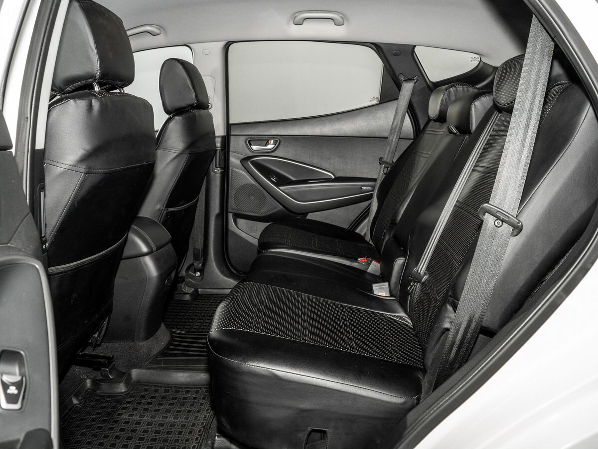 Hyundai Santa Fe 2012 - фото автомобиля