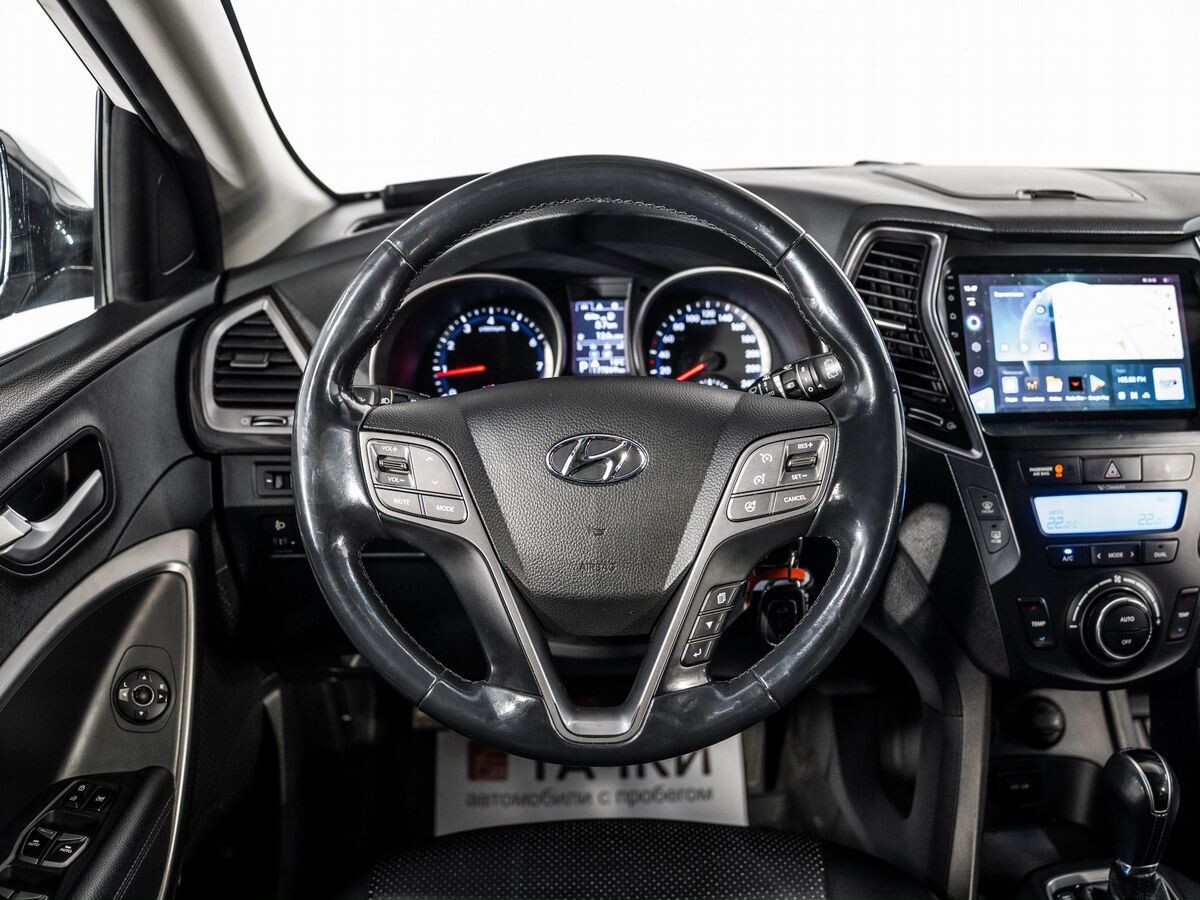 Hyundai Santa Fe 2012 - фото автомобиля