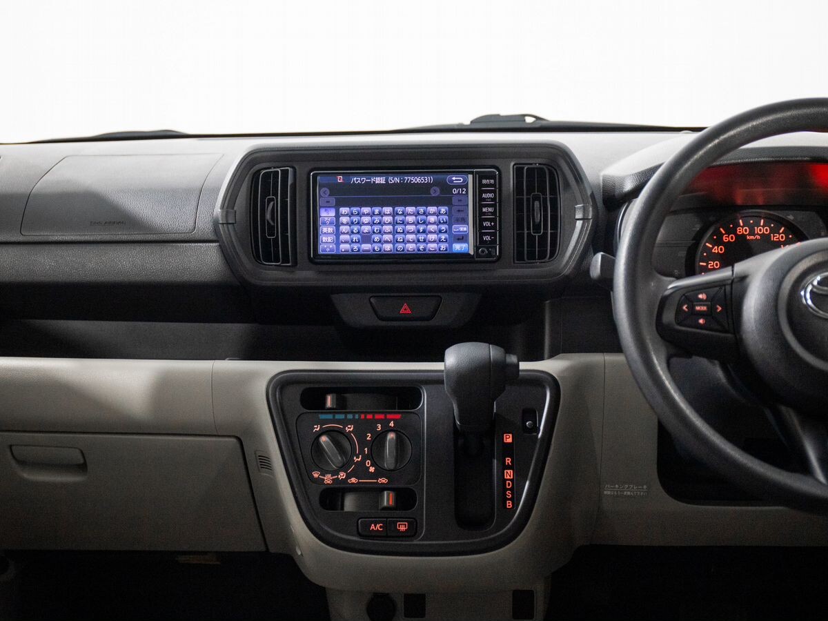 Toyota Passo 2017 - фото автомобиля