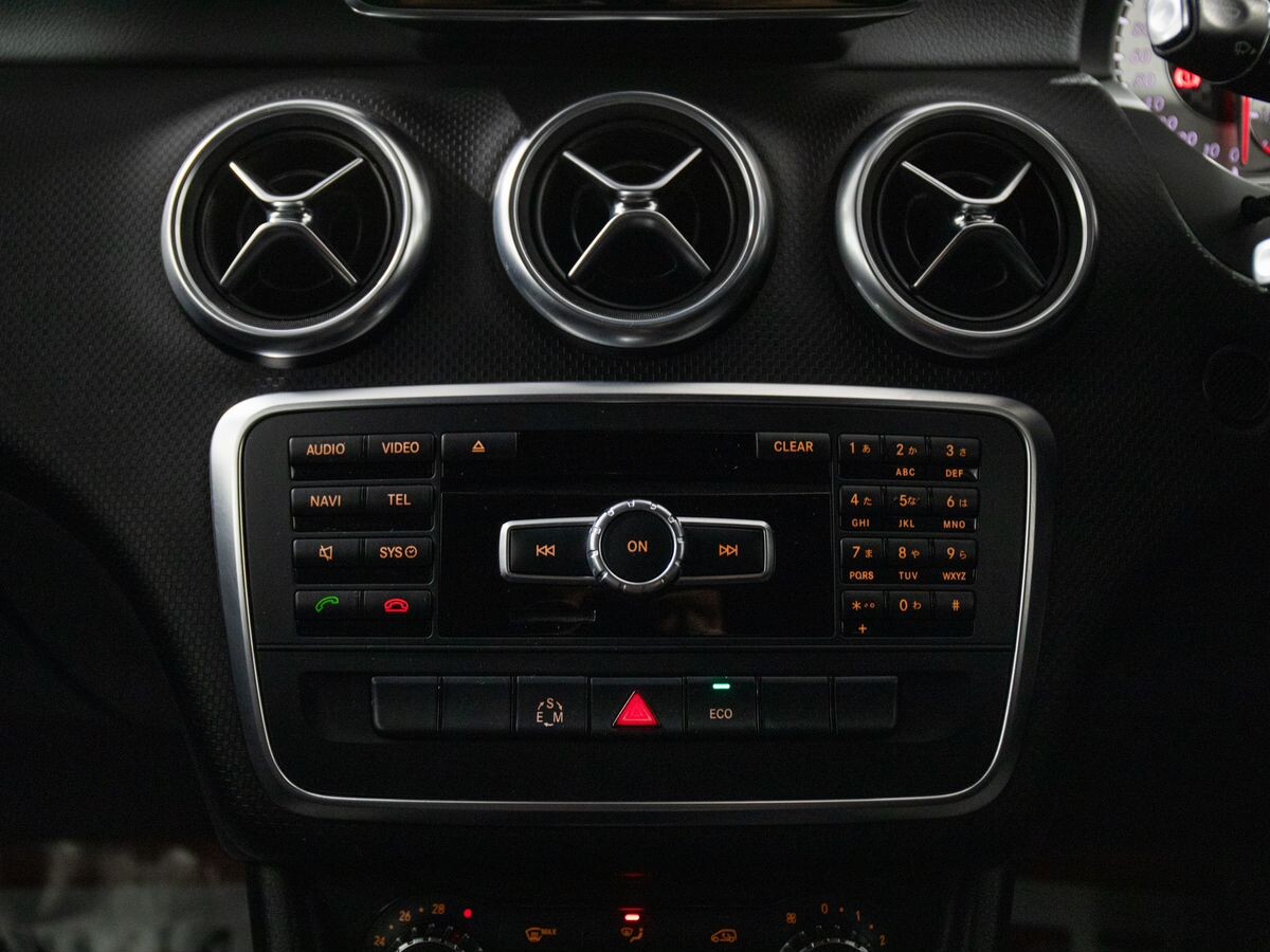 Mercedes-Benz A-Class 2014 - фото автомобиля