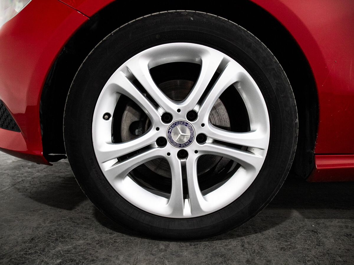 Mercedes-Benz A-Class 2014 - фото автомобиля