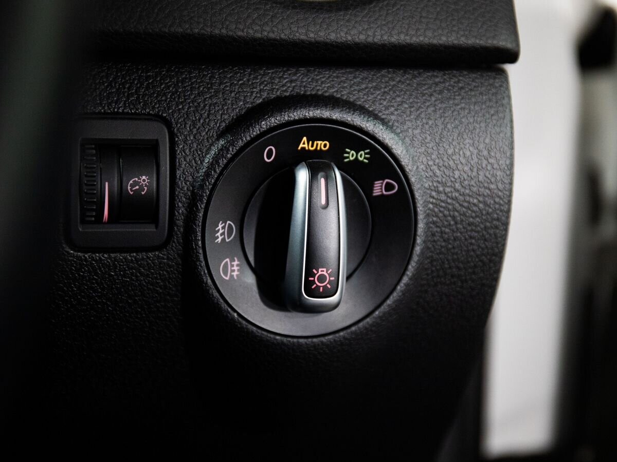 Volkswagen Tiguan 2013 - фото автомобиля