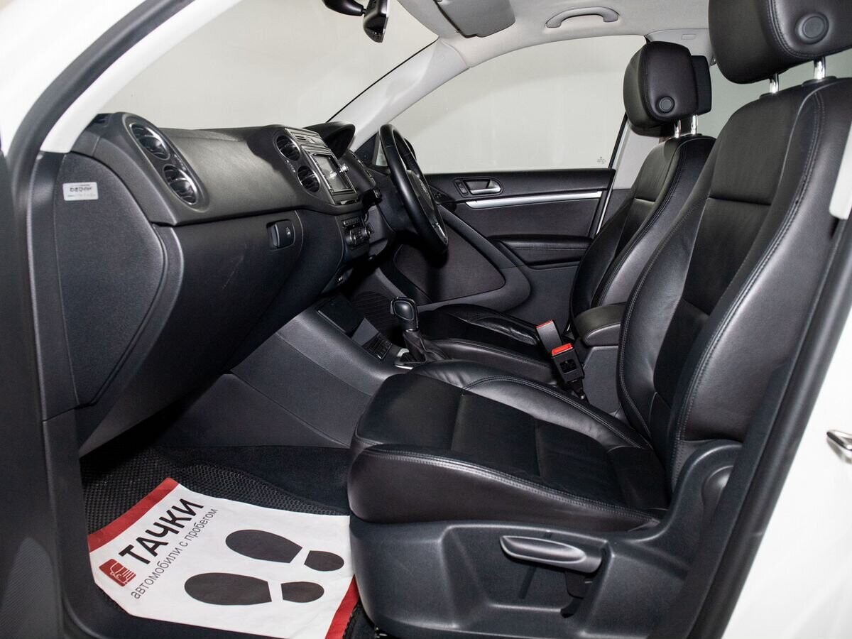Volkswagen Tiguan 2013 - фото автомобиля