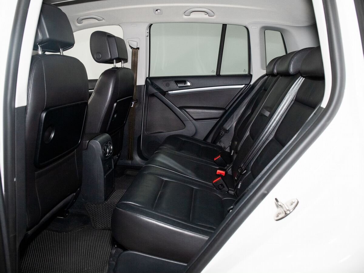 Volkswagen Tiguan 2013 - фото автомобиля