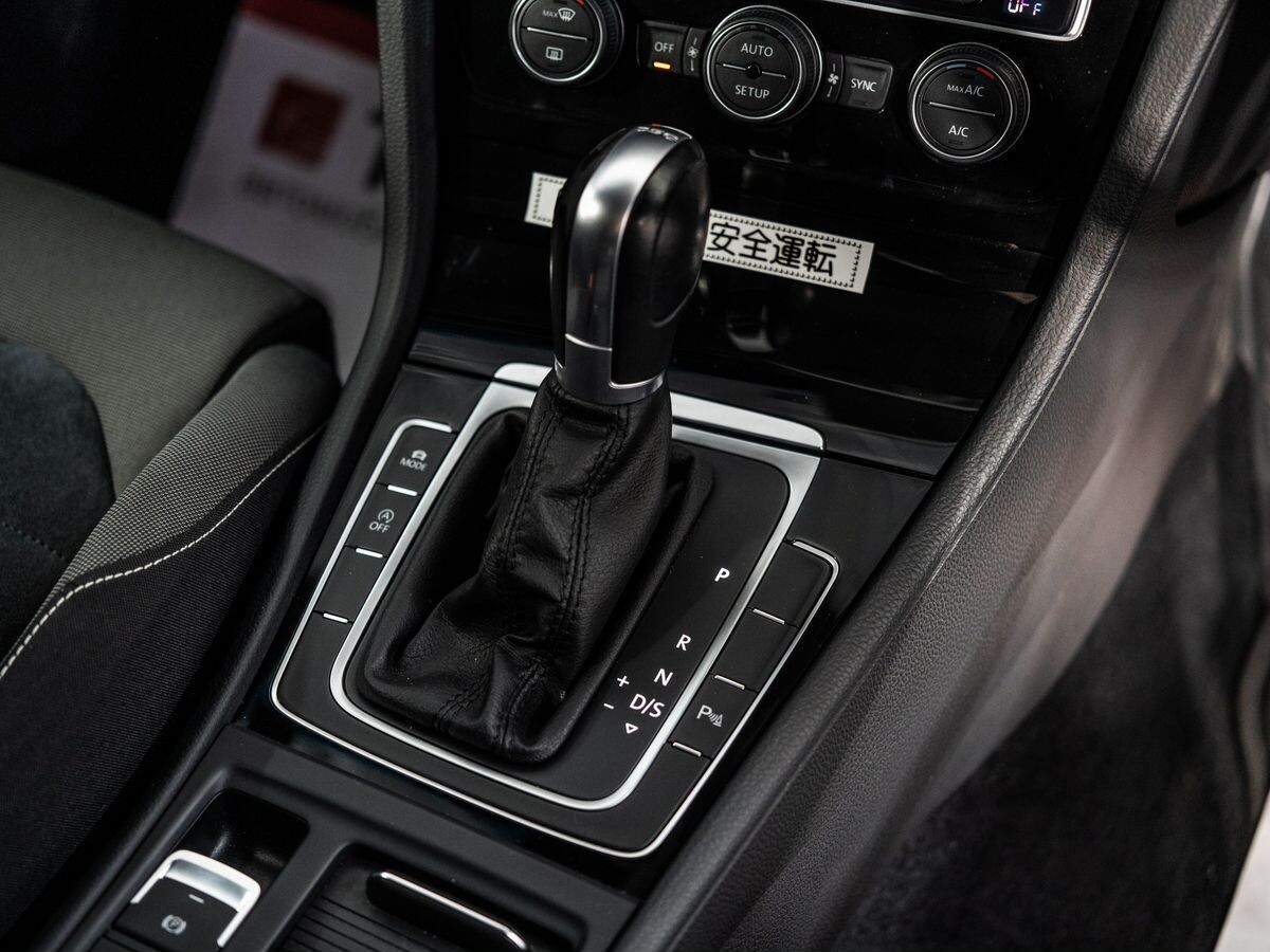 Volkswagen Golf 2014 - фото автомобиля