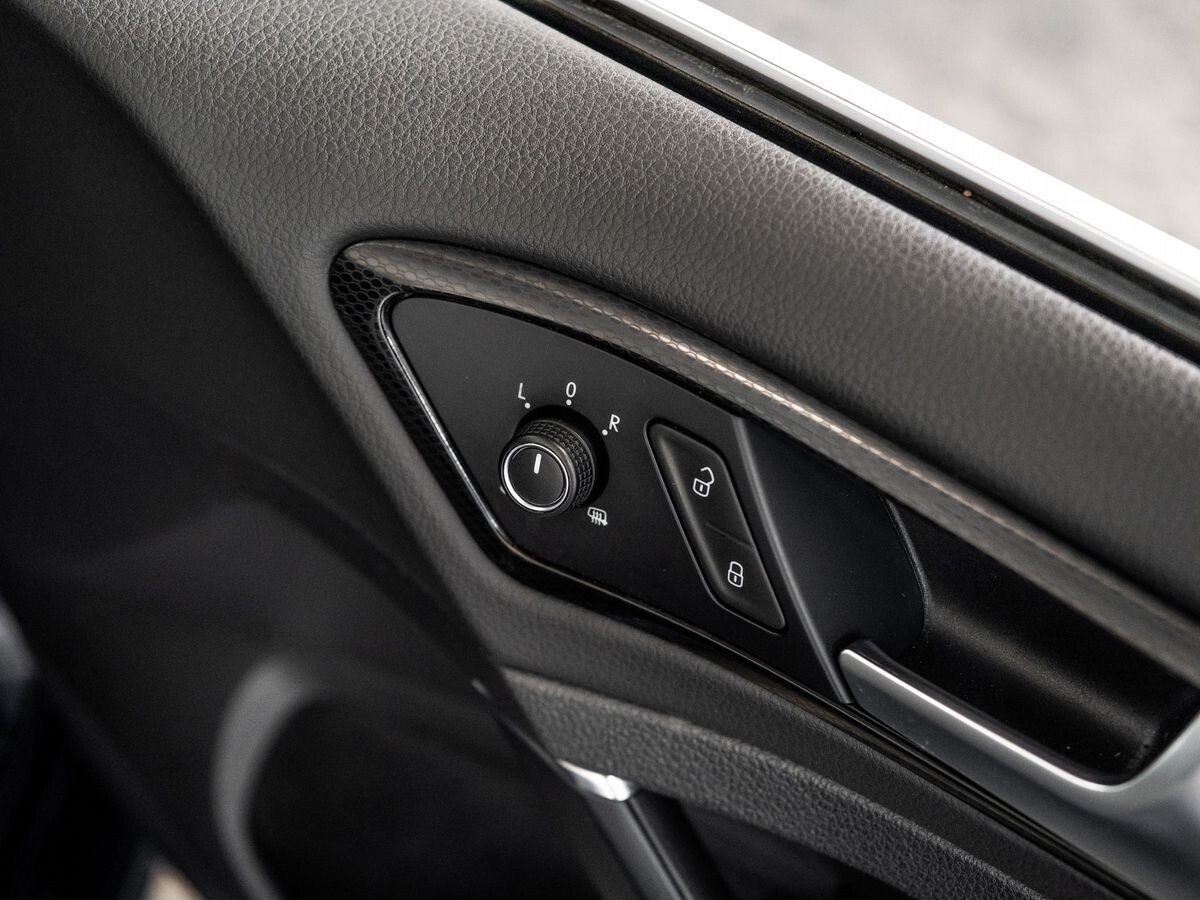 Volkswagen Golf 2014 - фото автомобиля
