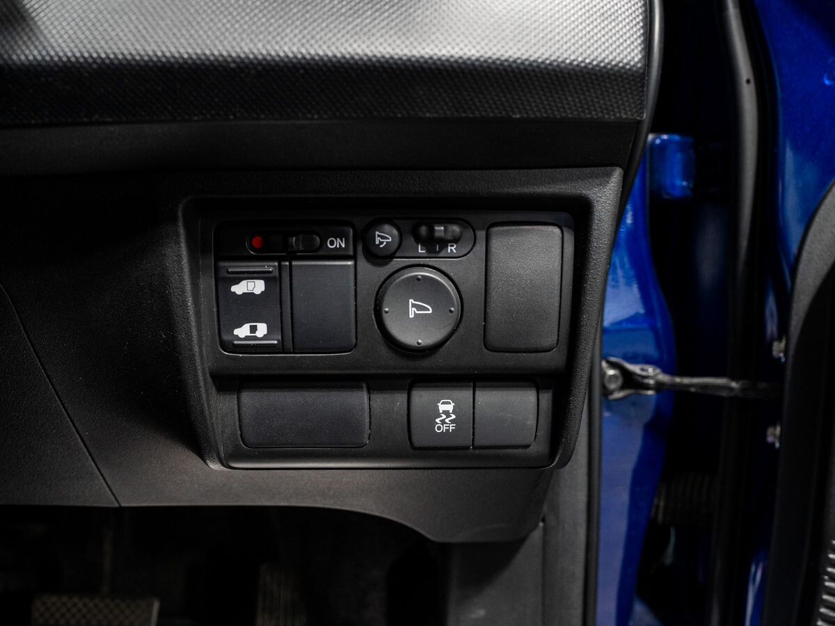 Honda Freed 2012 - фото автомобиля