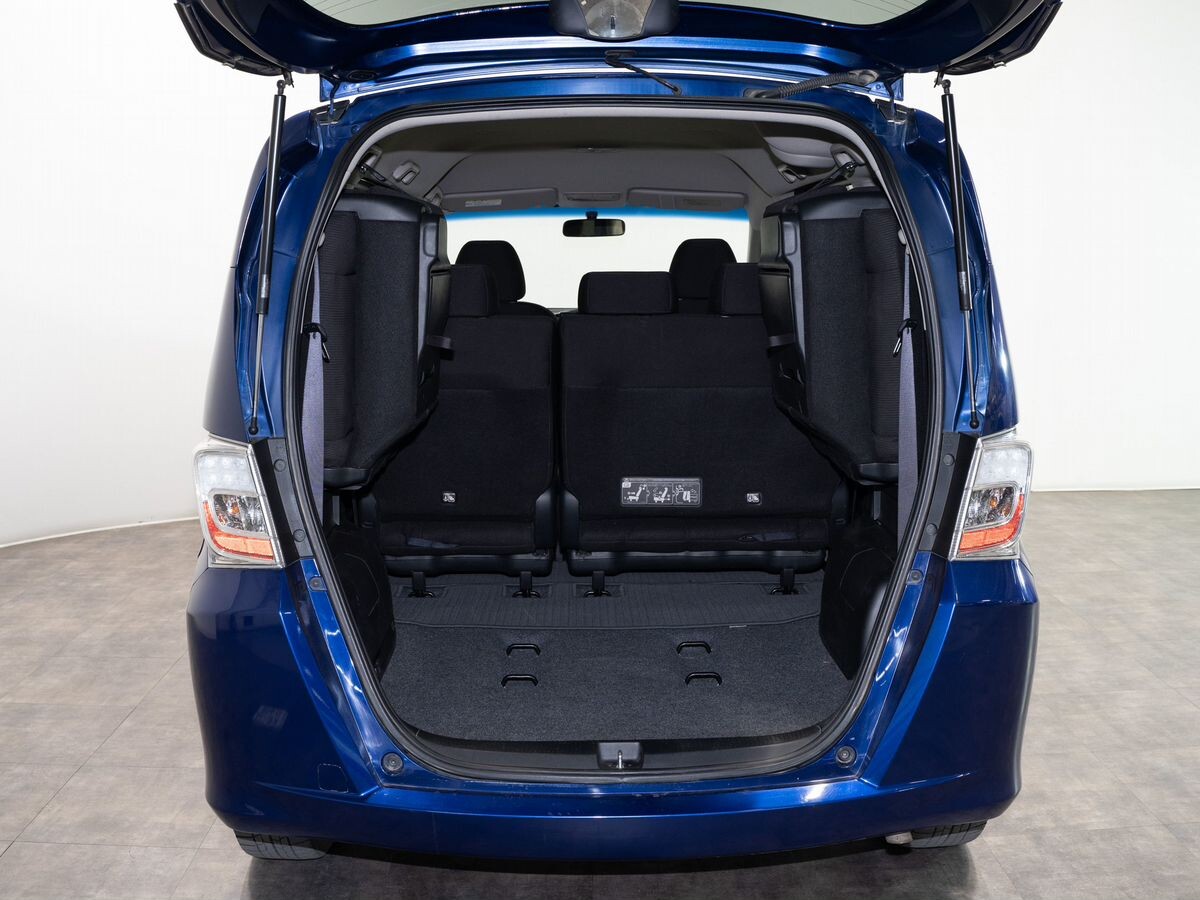 Honda Freed 2012 - фото автомобиля