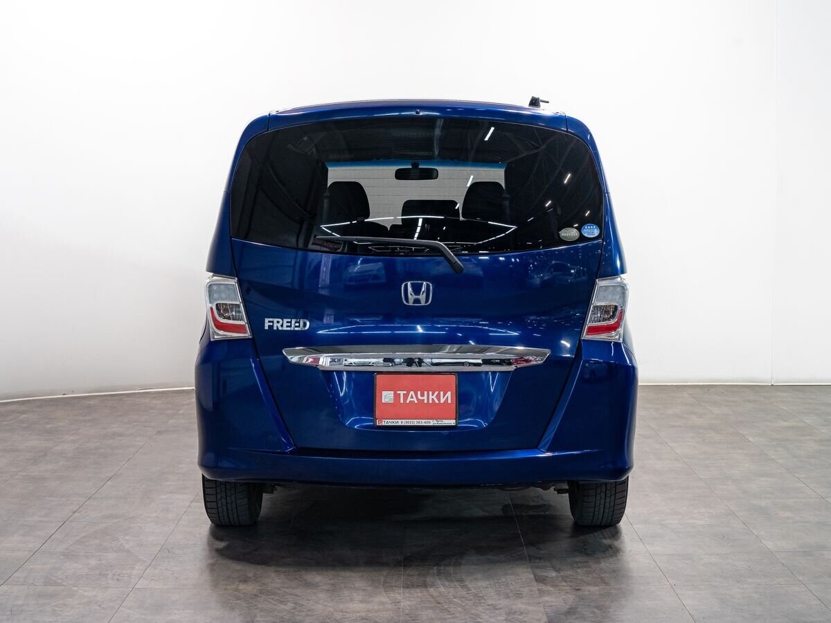 Honda Freed 2012 - фото автомобиля