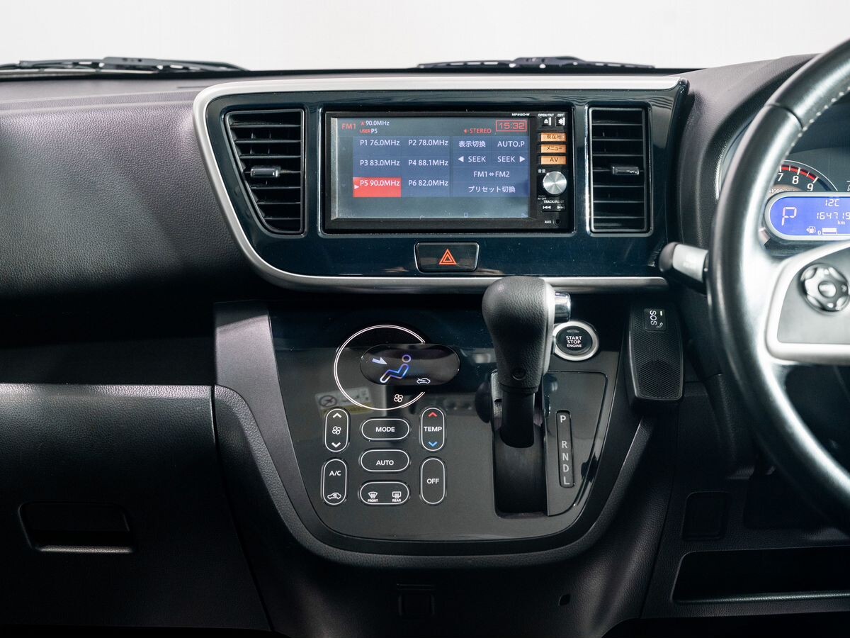 Nissan DAYZ Roox 2014 - фото автомобиля