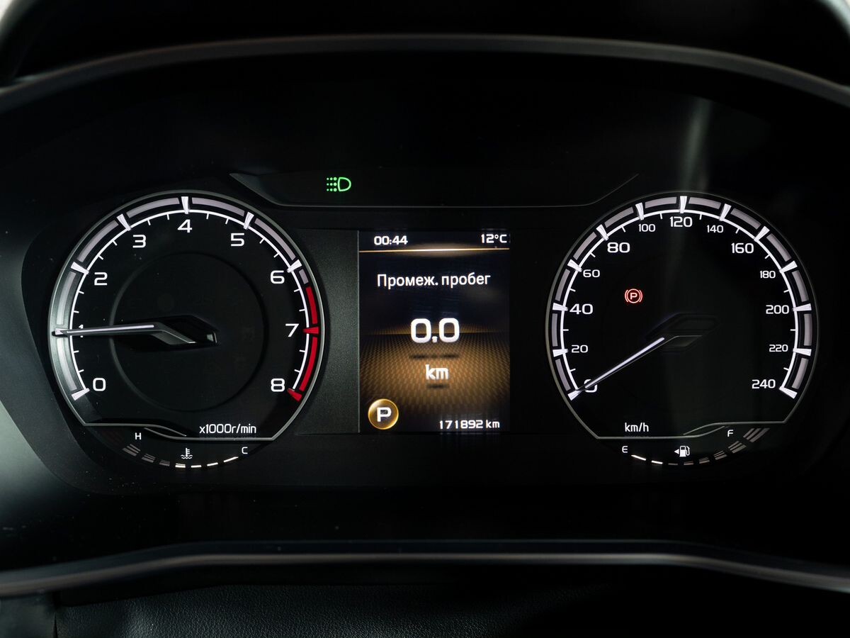 Geely Coolray 2020 - фото автомобиля