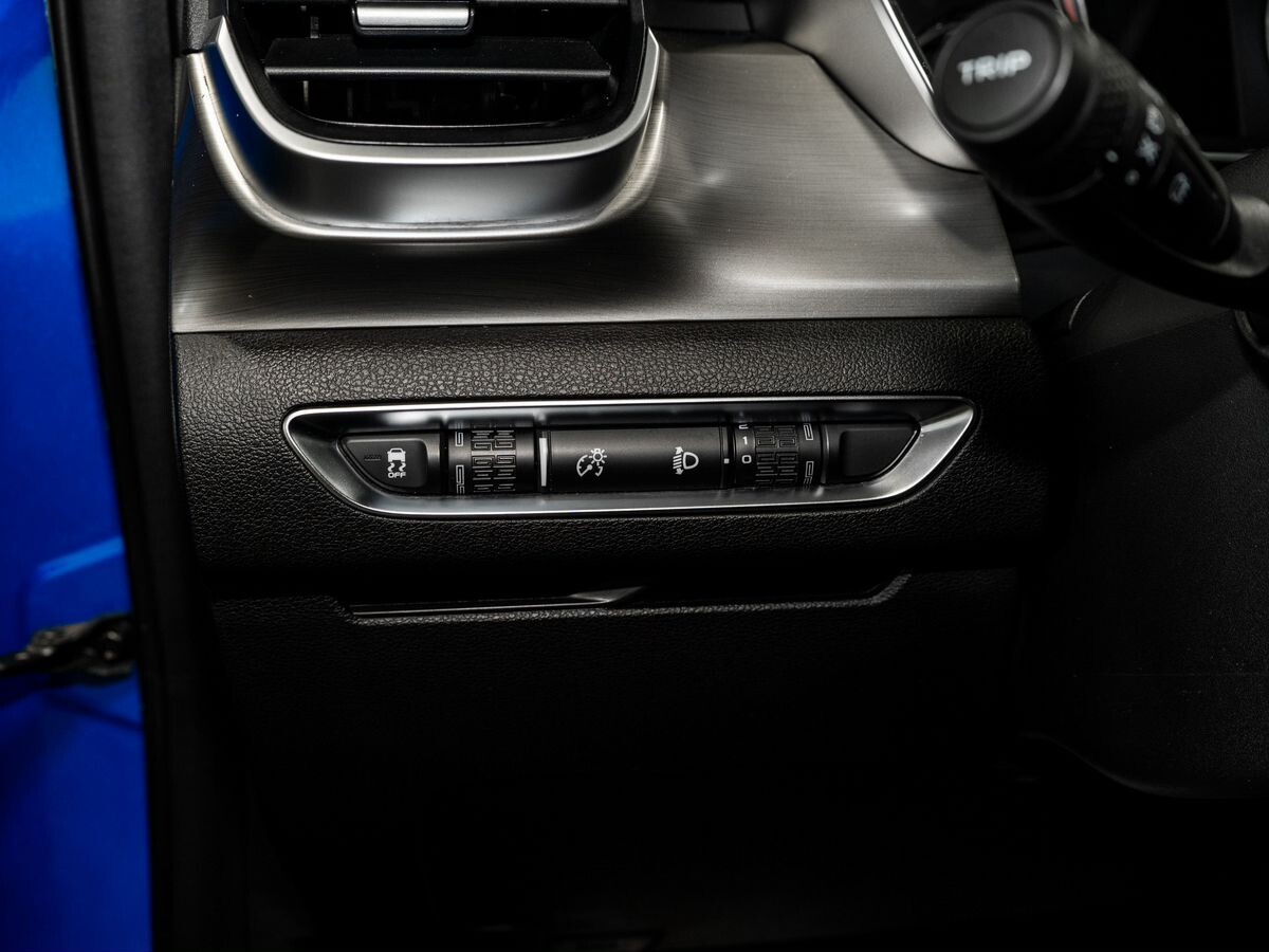 Geely Coolray 2020 - фото автомобиля
