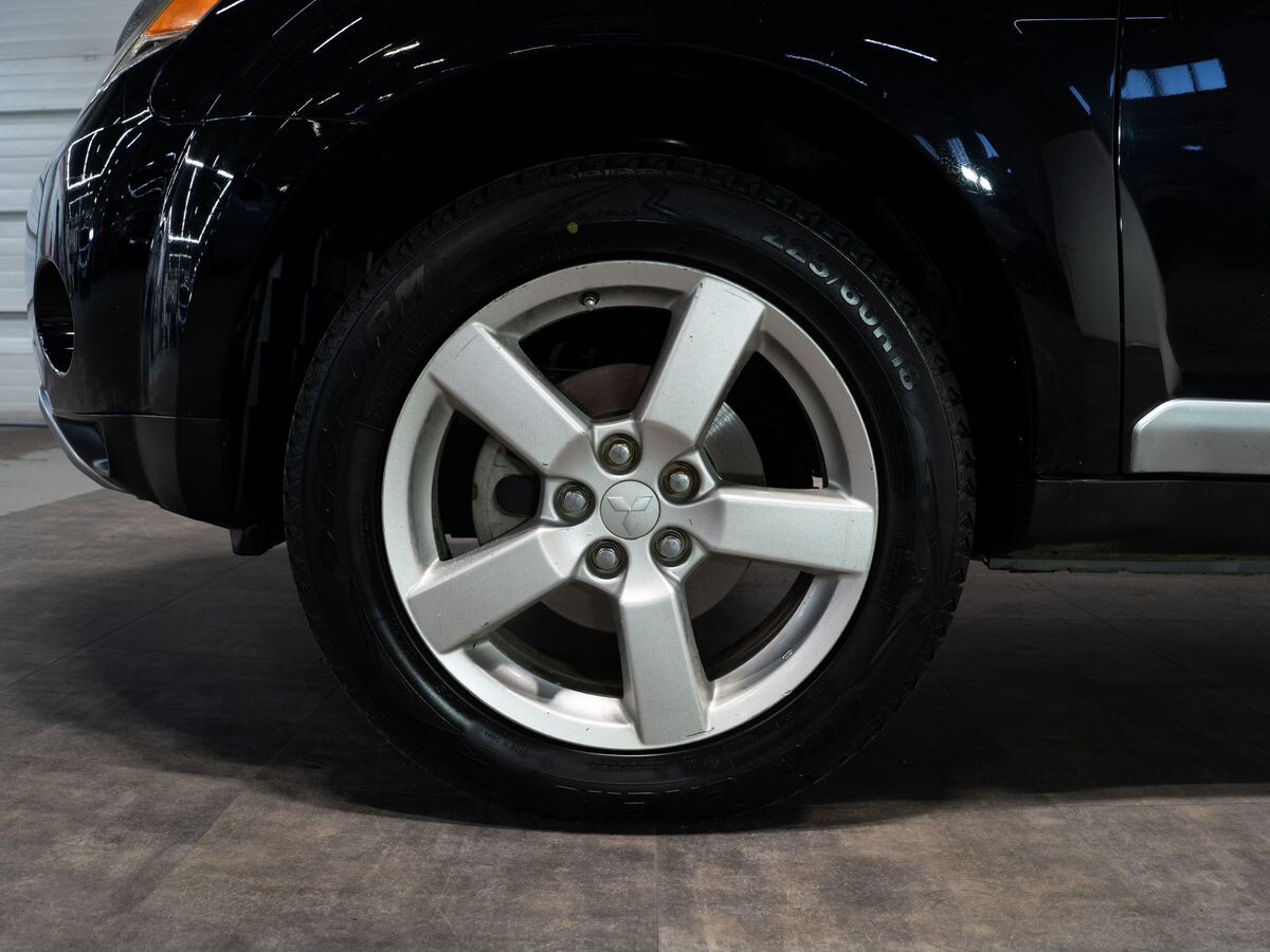 Mitsubishi Outlander 2006 - фото автомобиля