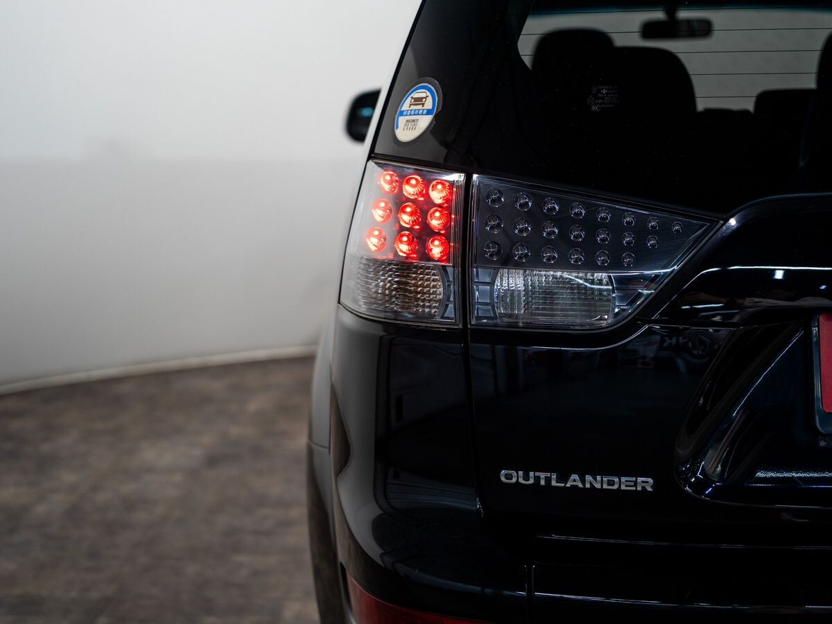 Mitsubishi Outlander 2006 - фото автомобиля