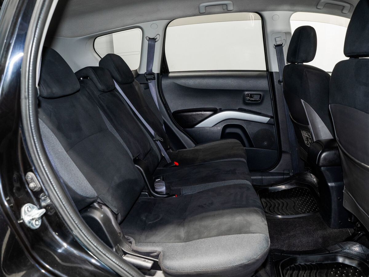Mitsubishi Outlander 2006 - фото автомобиля