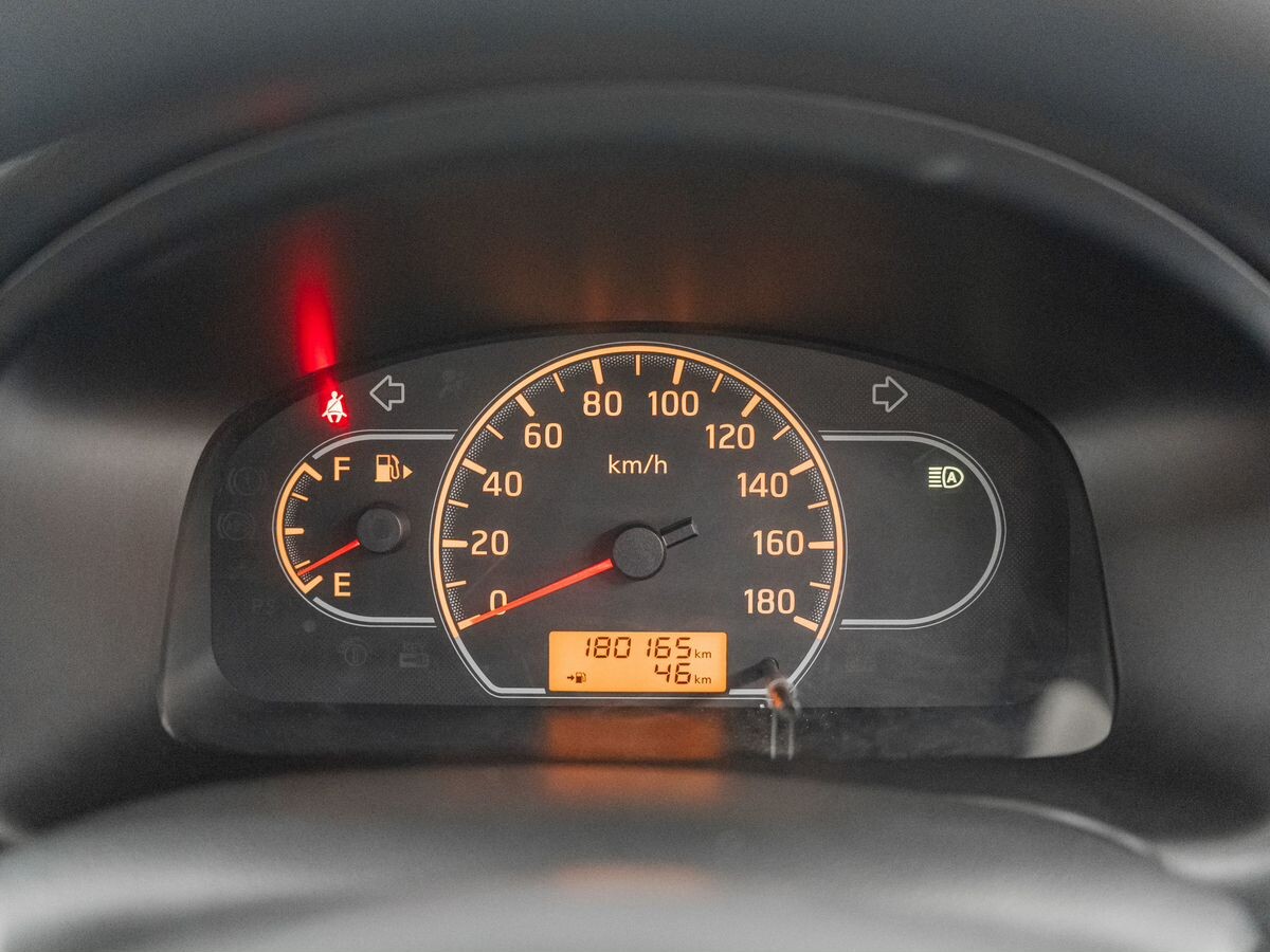 Nissan AD 2021 - фото автомобиля