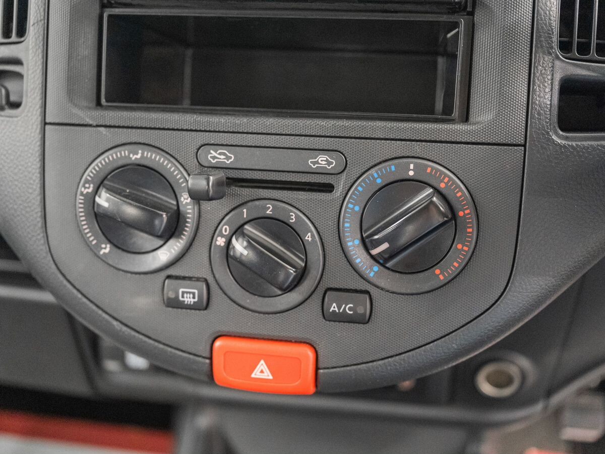 Nissan AD 2021 - фото автомобиля