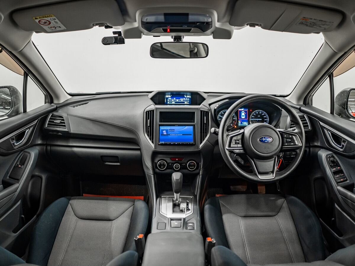 Subaru Impreza 2018 - фото автомобиля