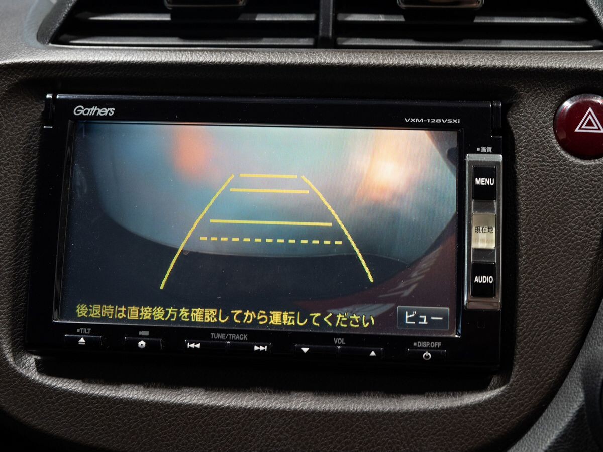 Honda Fit Shuttle 2012 - фото автомобиля