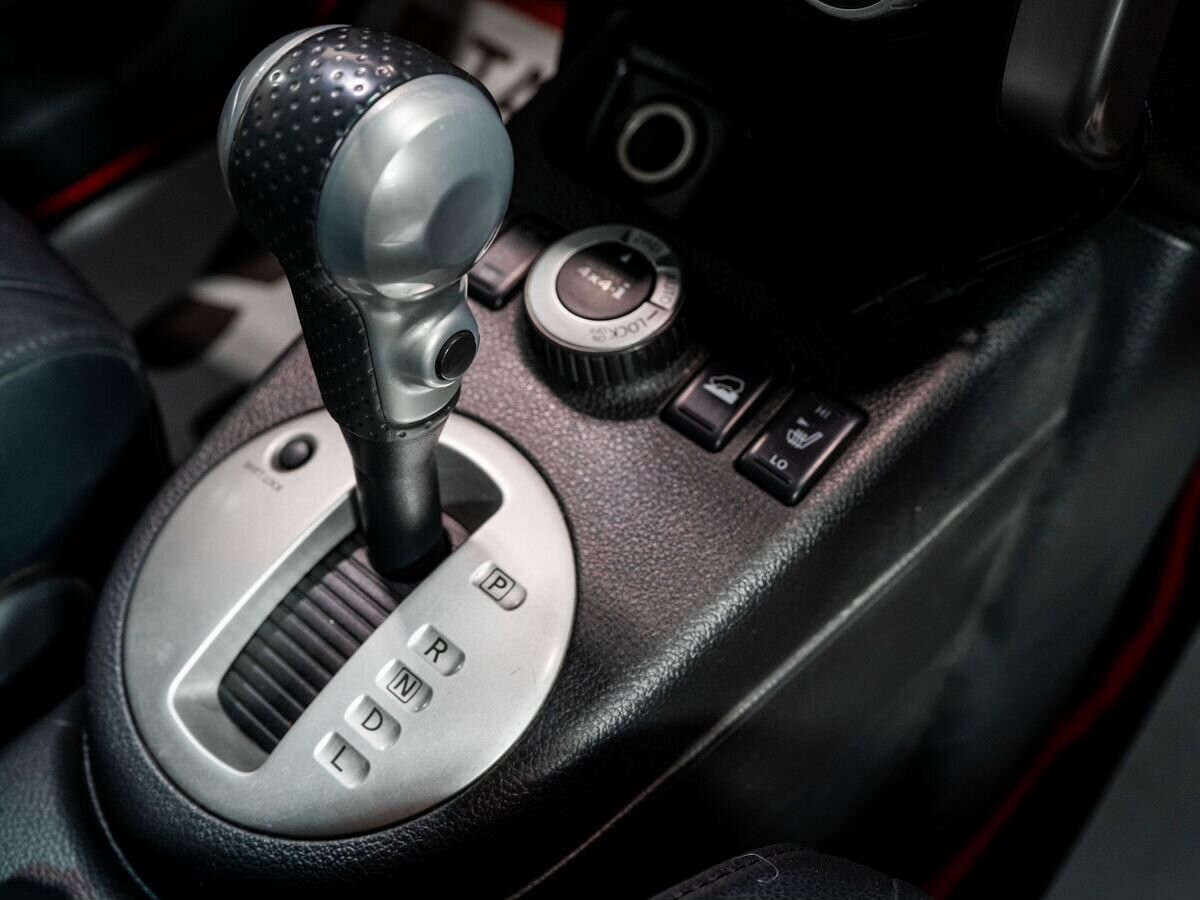 Nissan X-Trail 2010 - фото автомобиля