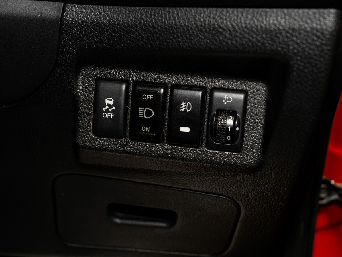 Nissan X-Trail 2010 - фото автомобиля