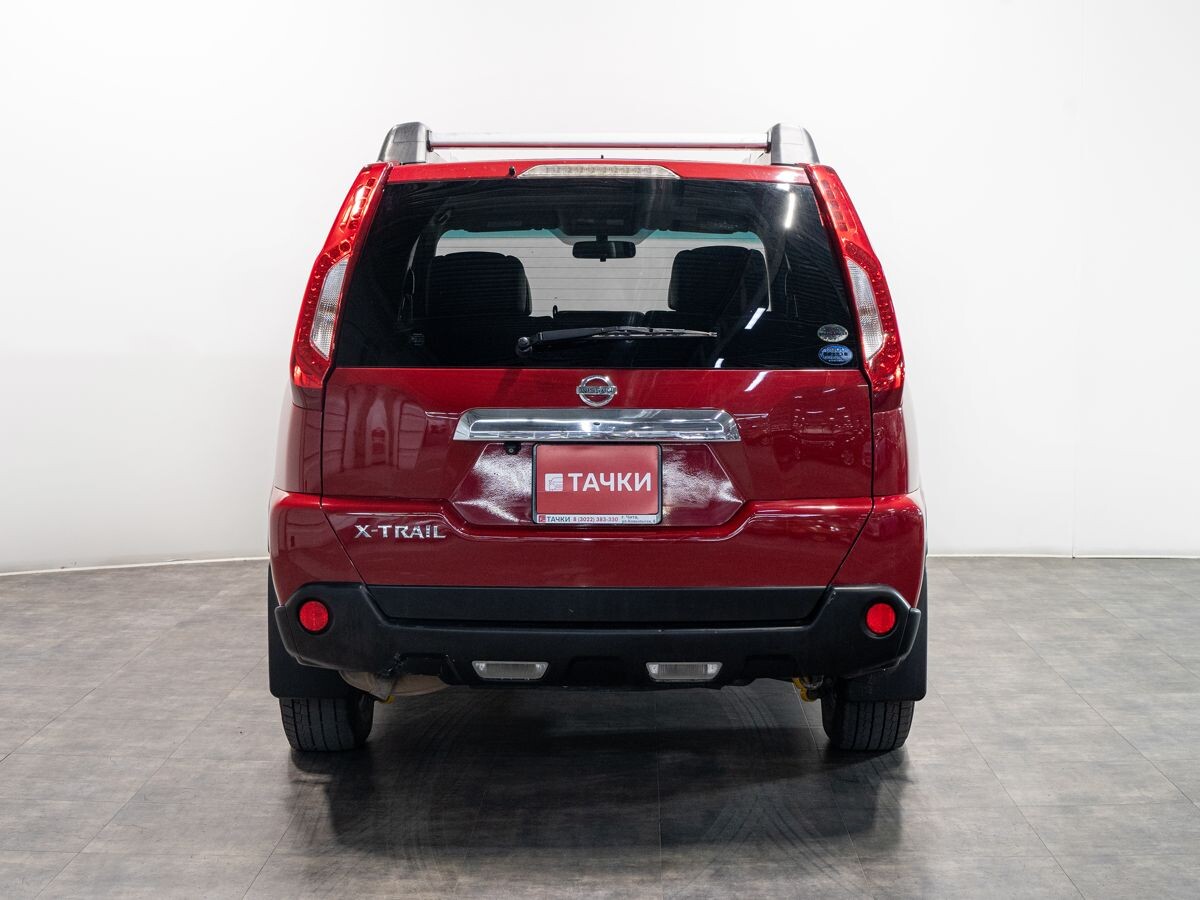Nissan X-Trail 2010 - фото автомобиля