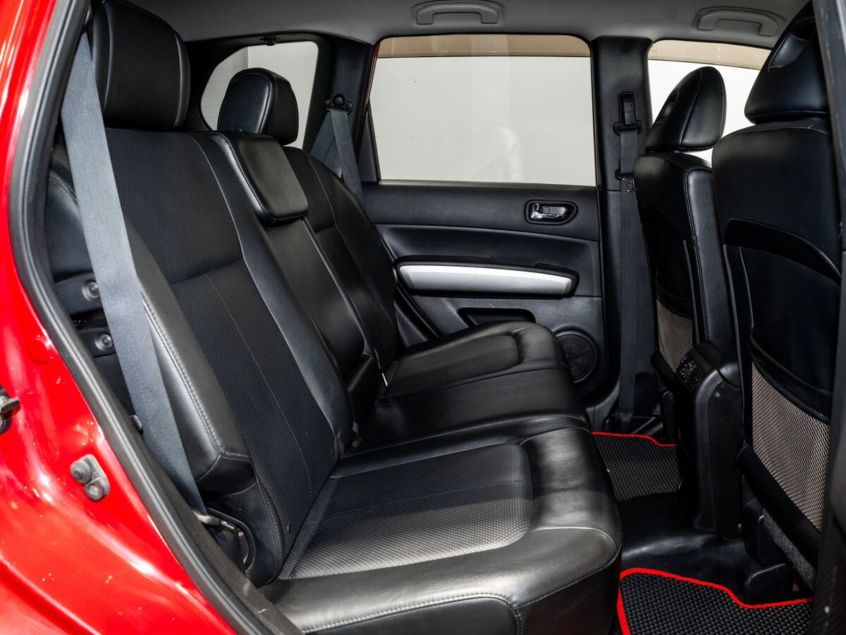 Nissan X-Trail 2010 - фото автомобиля