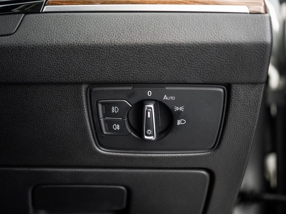 Volkswagen Passat 2015 - фото автомобиля