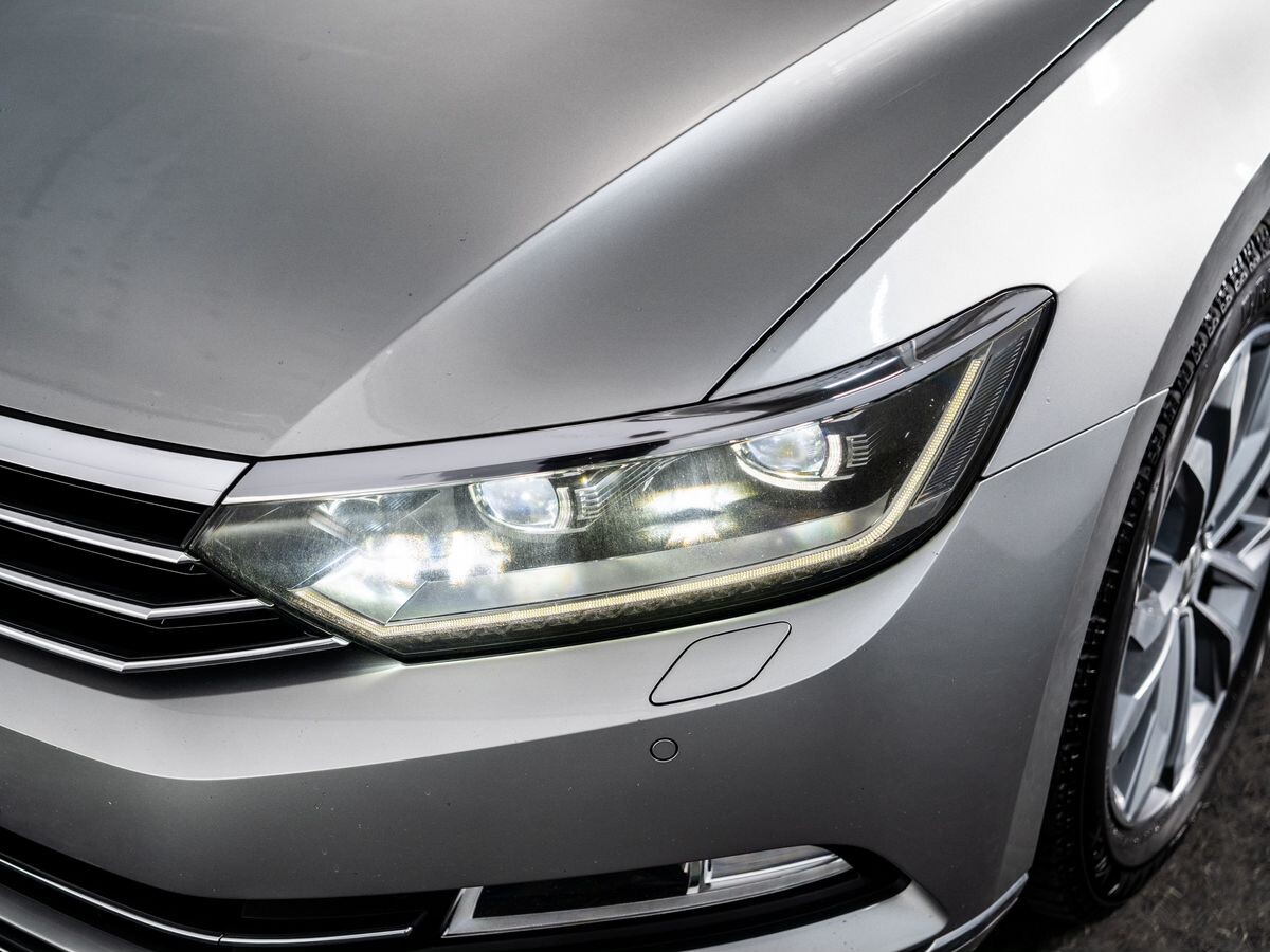 Volkswagen Passat 2015 - фото автомобиля