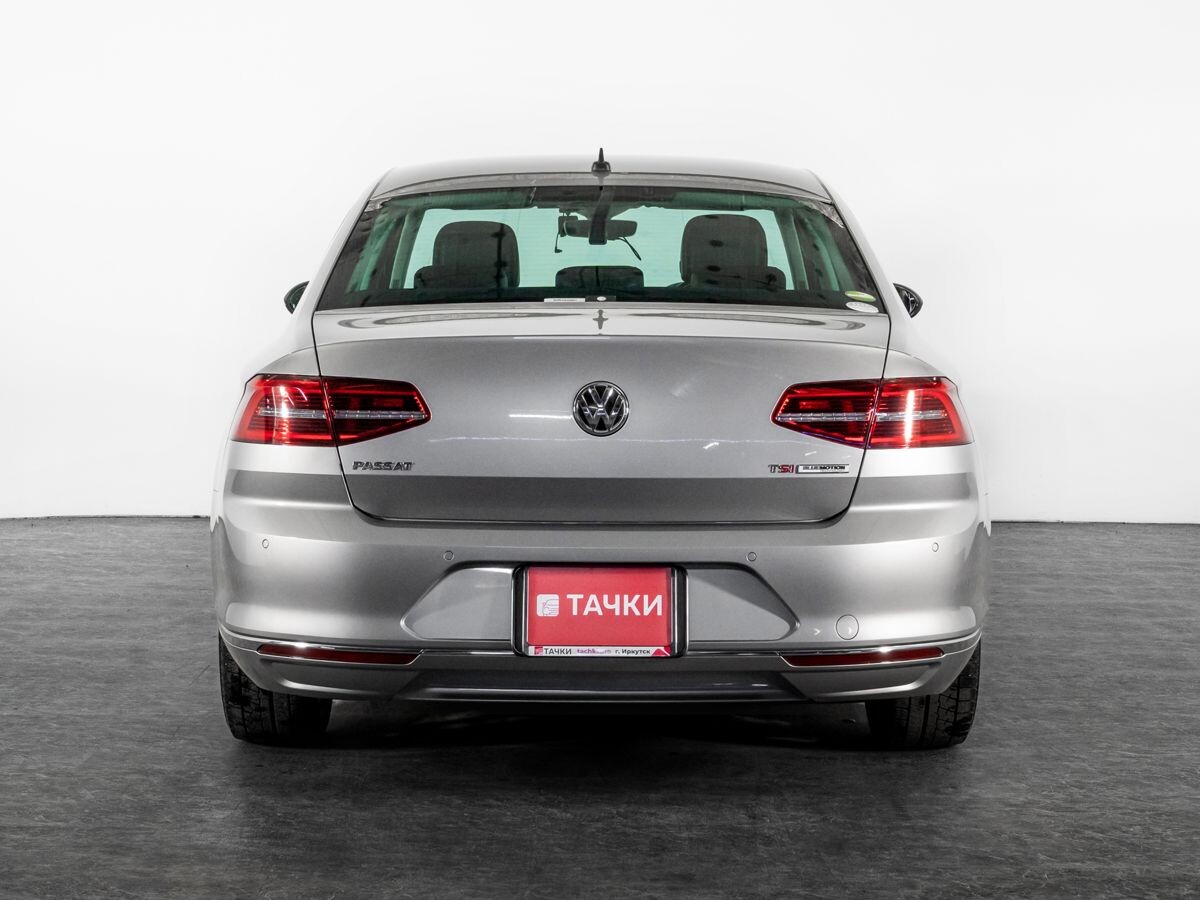 Volkswagen Passat 2015 - фото автомобиля