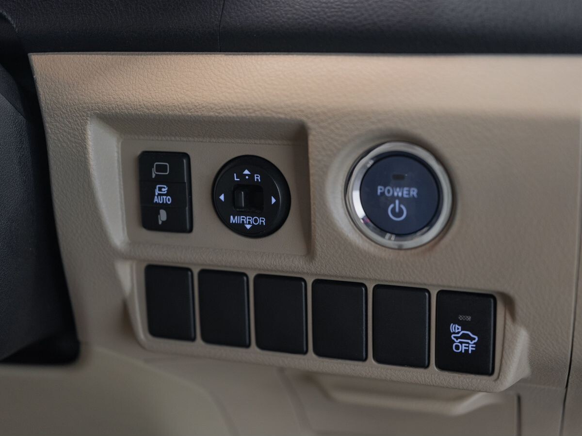 Toyota Sai 2014 - фото автомобиля