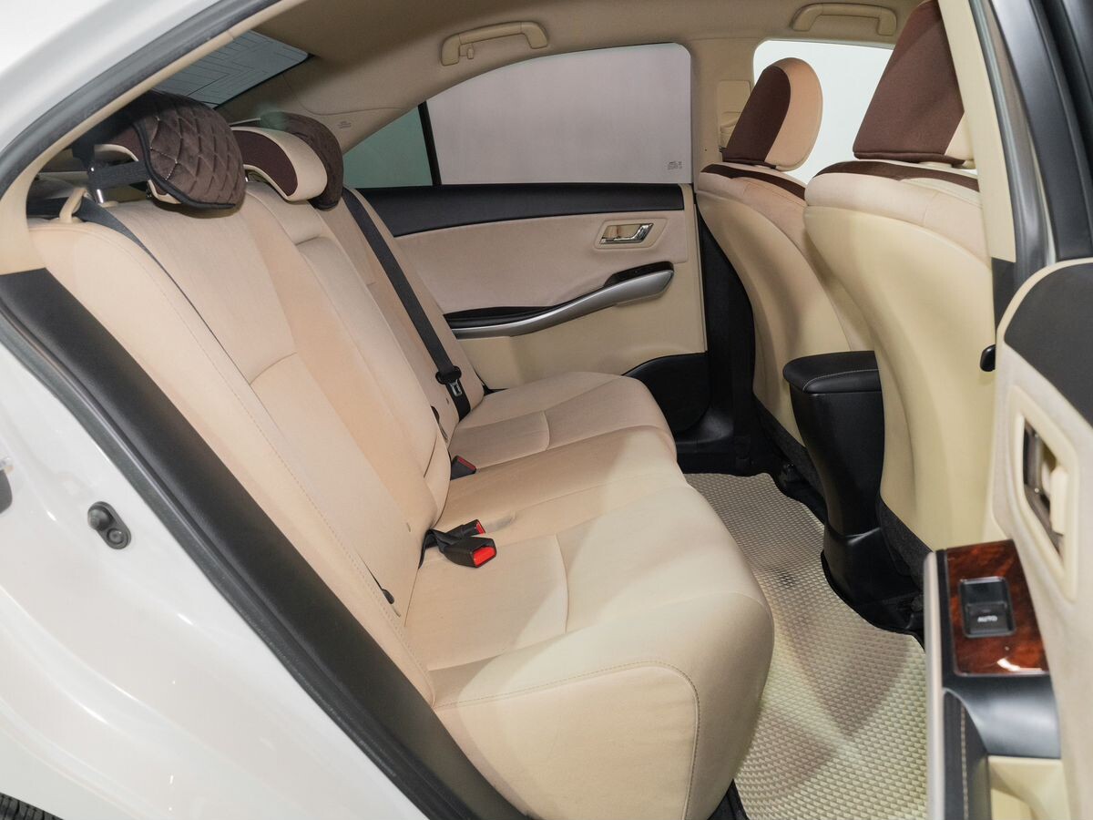 Toyota Sai 2014 - фото автомобиля