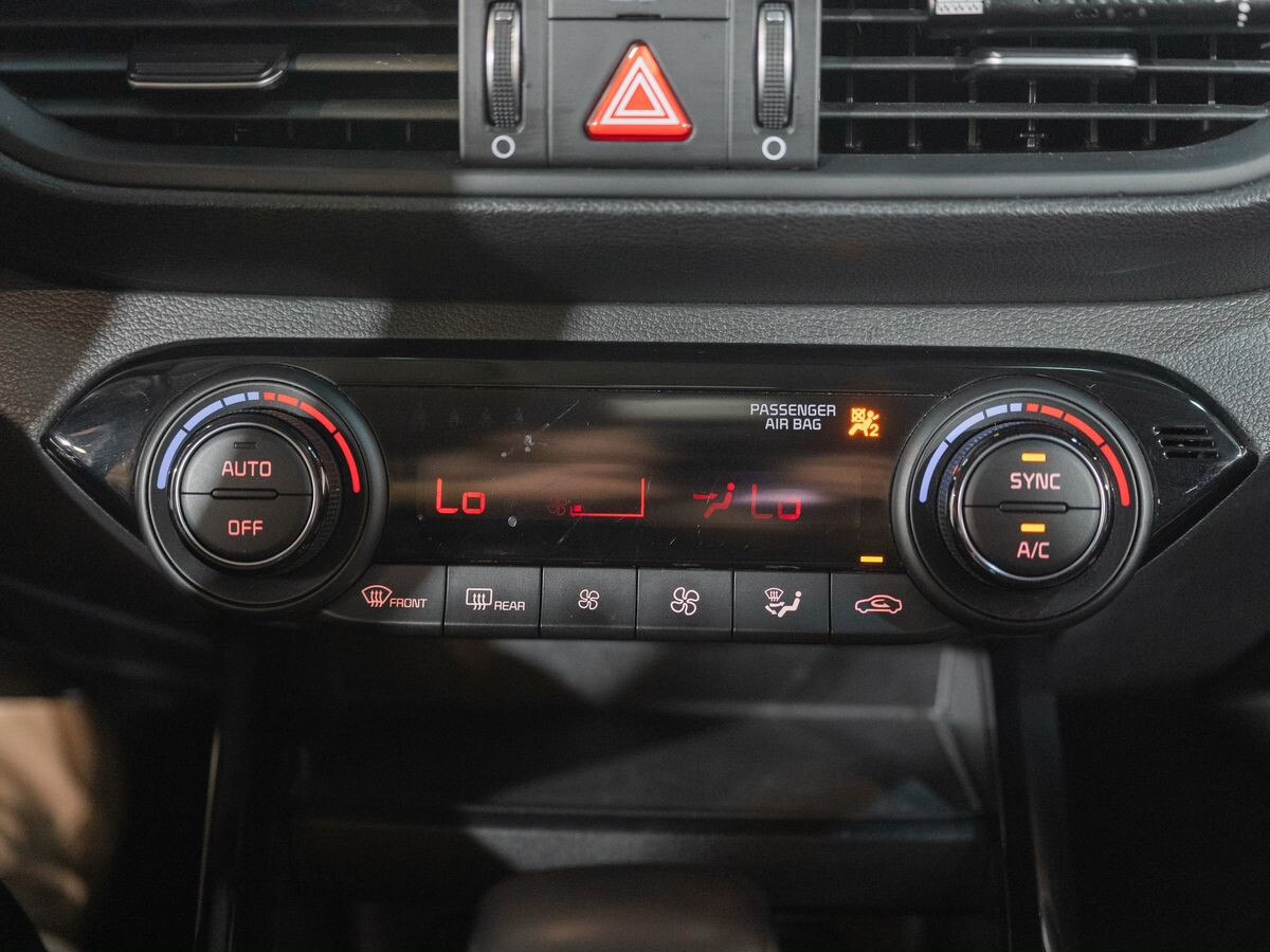 Kia K3 2020 - фото автомобиля