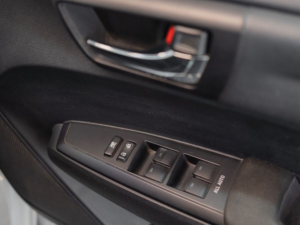 Toyota Corolla Fielder 2014 - фото автомобиля
