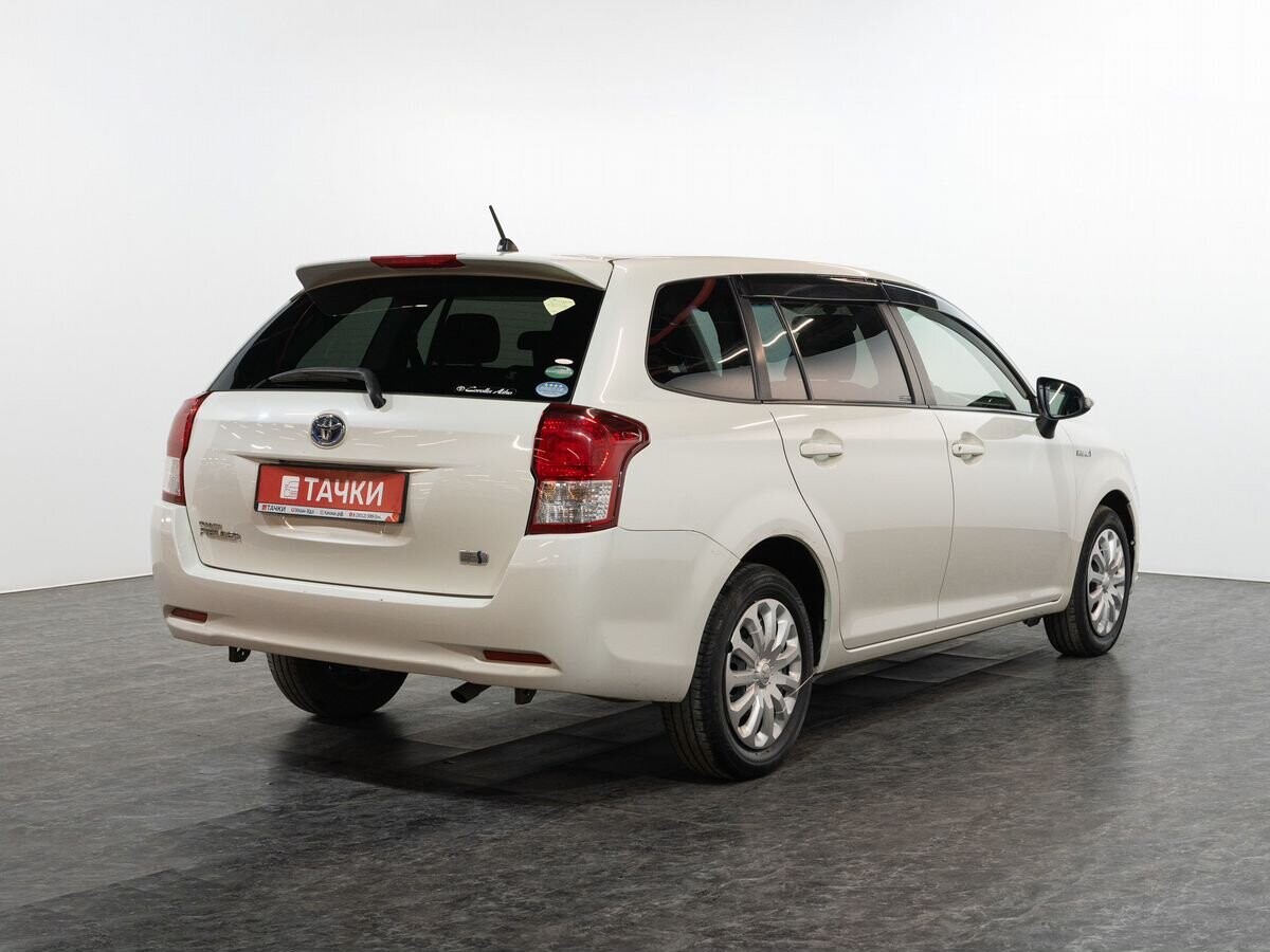 Toyota Corolla Fielder 2014 - фото автомобиля