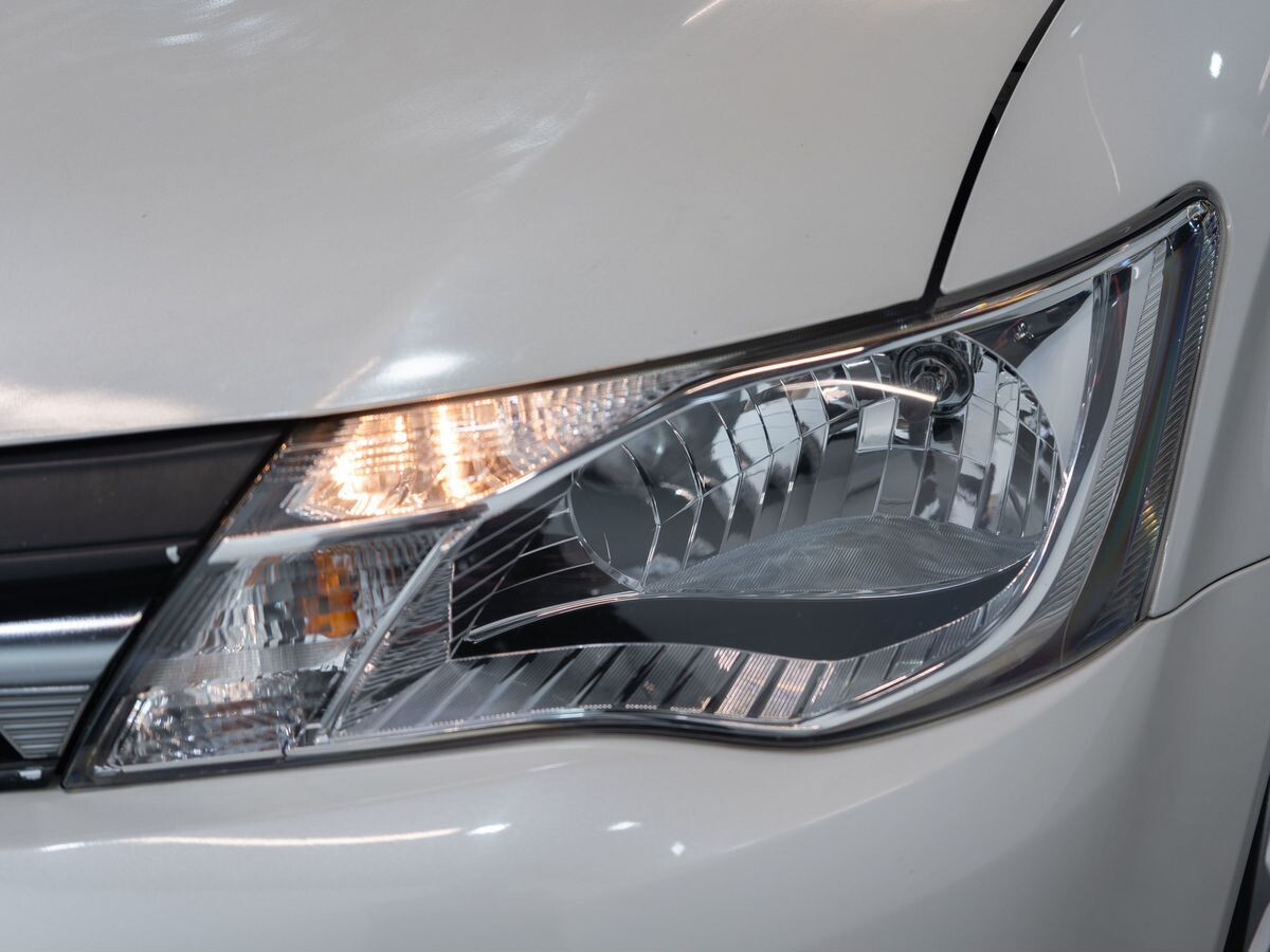 Toyota Corolla Fielder 2014 - фото автомобиля