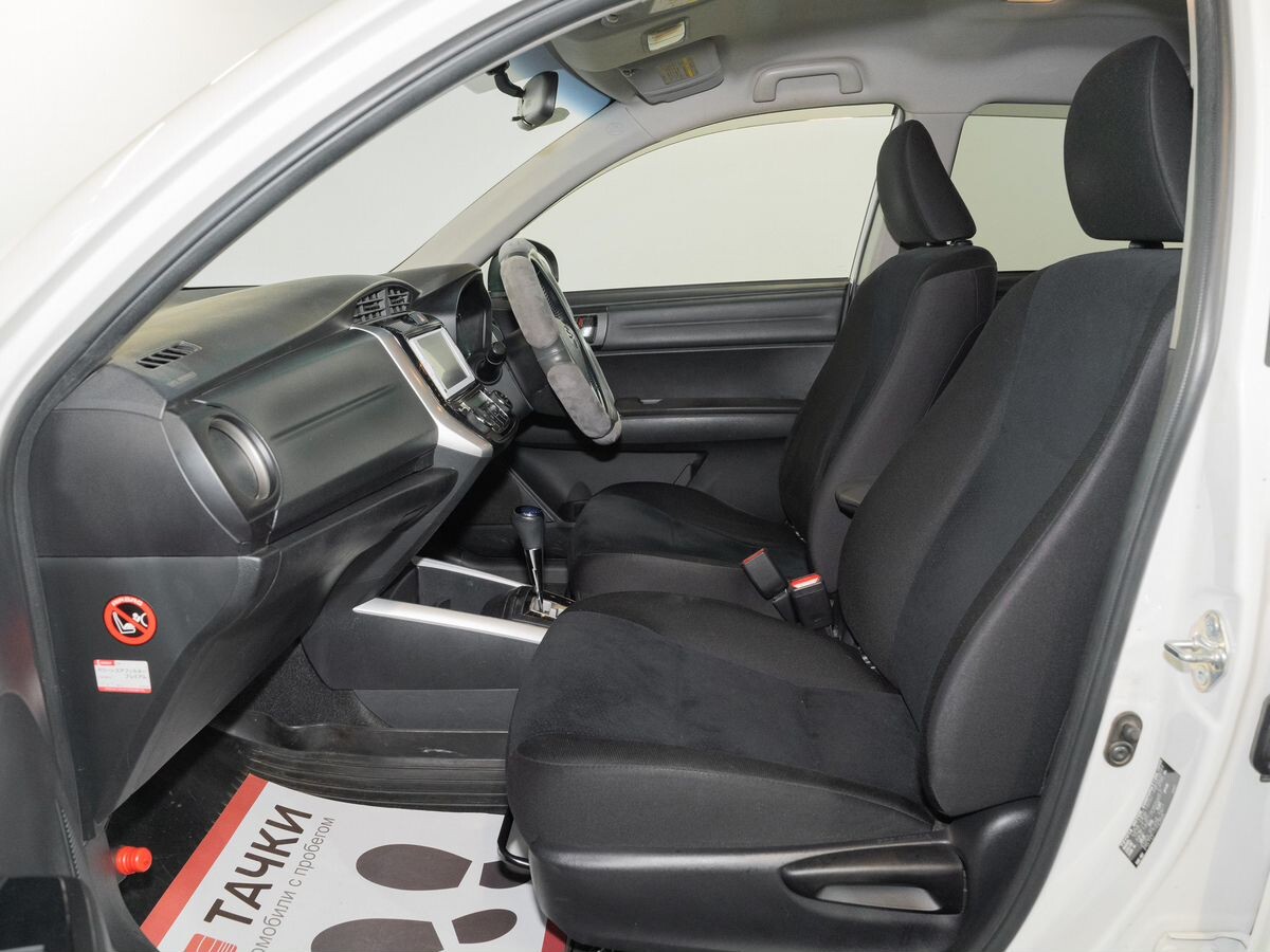 Toyota Corolla Fielder 2014 - фото автомобиля