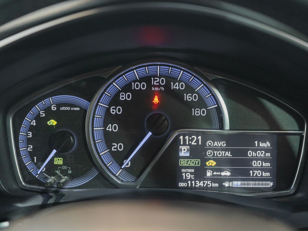 Toyota Corolla Fielder 2014 - фото автомобиля