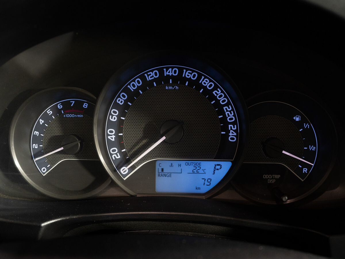 Toyota Corolla 2014 - фото автомобиля