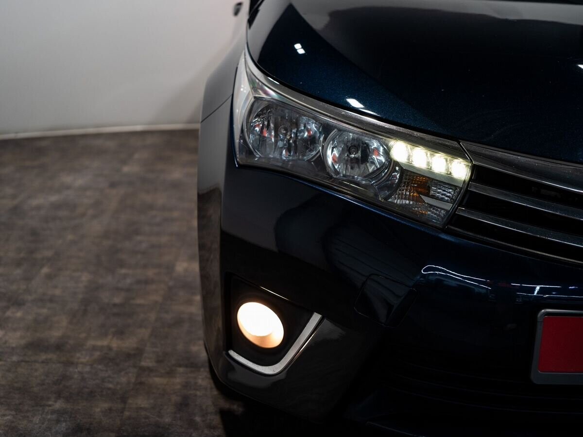 Toyota Corolla 2014 - фото автомобиля
