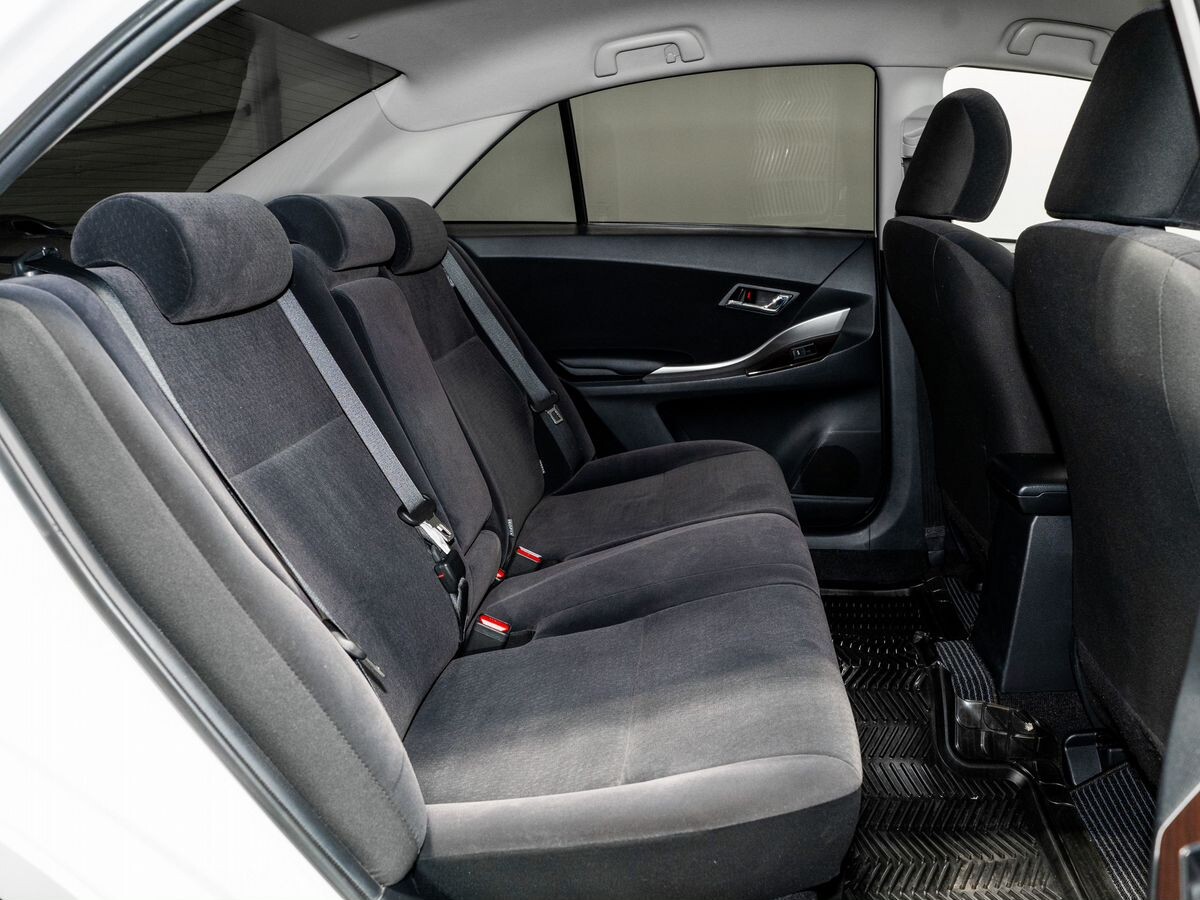 Toyota Allion 2020 - фото автомобиля