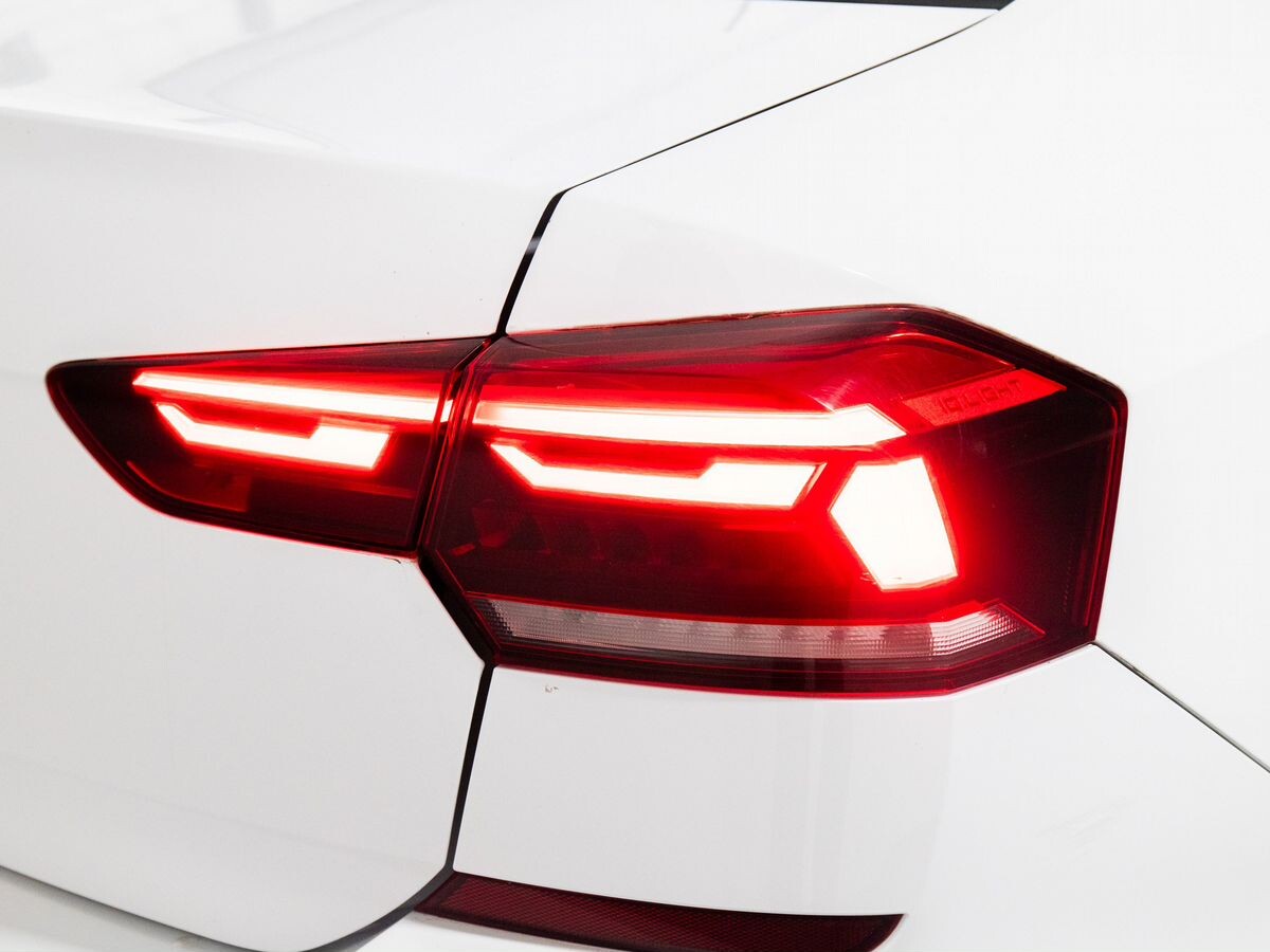 Volkswagen Polo 2021 - фото автомобиля
